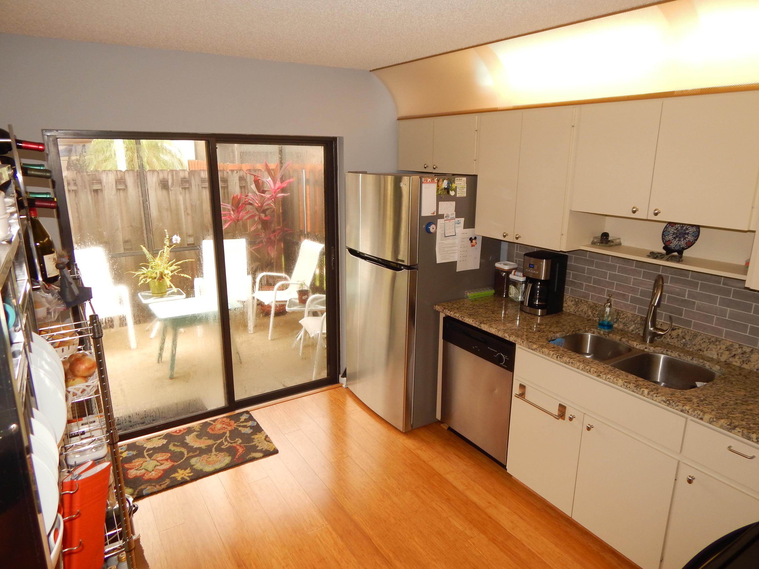 8071 SE Villa Circle, Hobe Sound, FL 33455, Hobe Sound - Photo 3