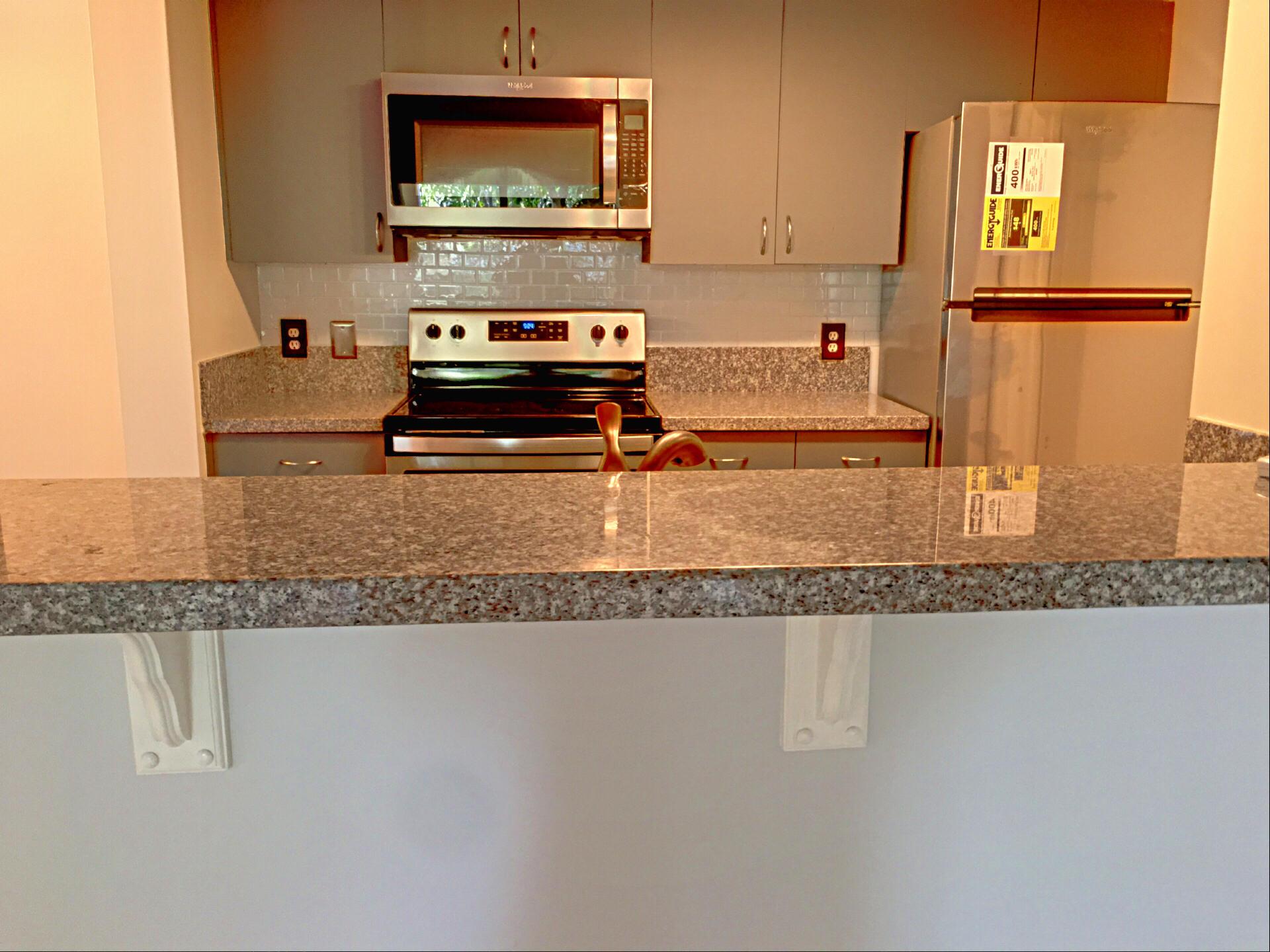 160 Yacht Club Way 210, Hypoluxo, FL 33462, Hypoluxo