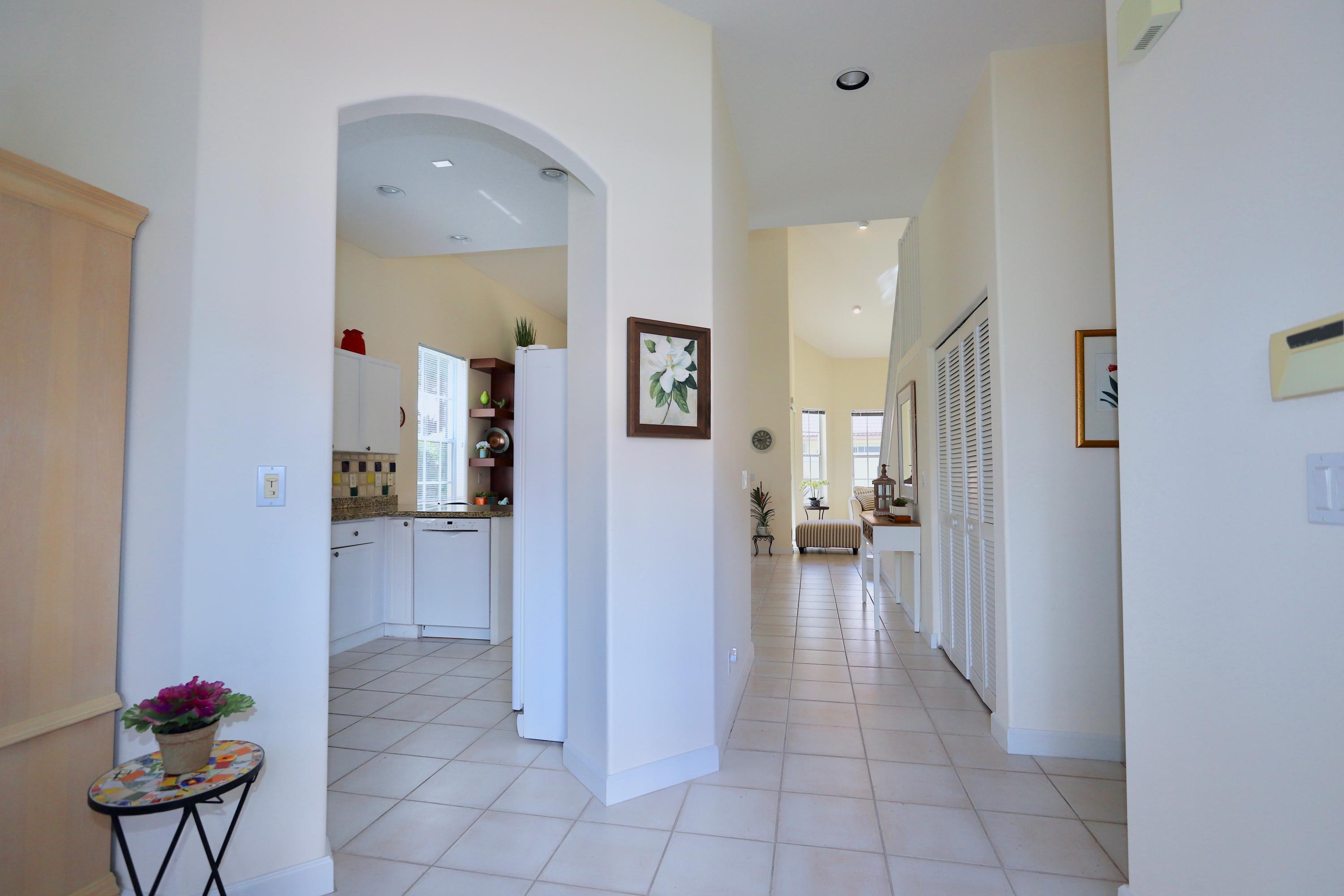 77 Spyglass Way N, Palm Beach Gardens, FL 33418, Palm Beach Gardens - Photo 2