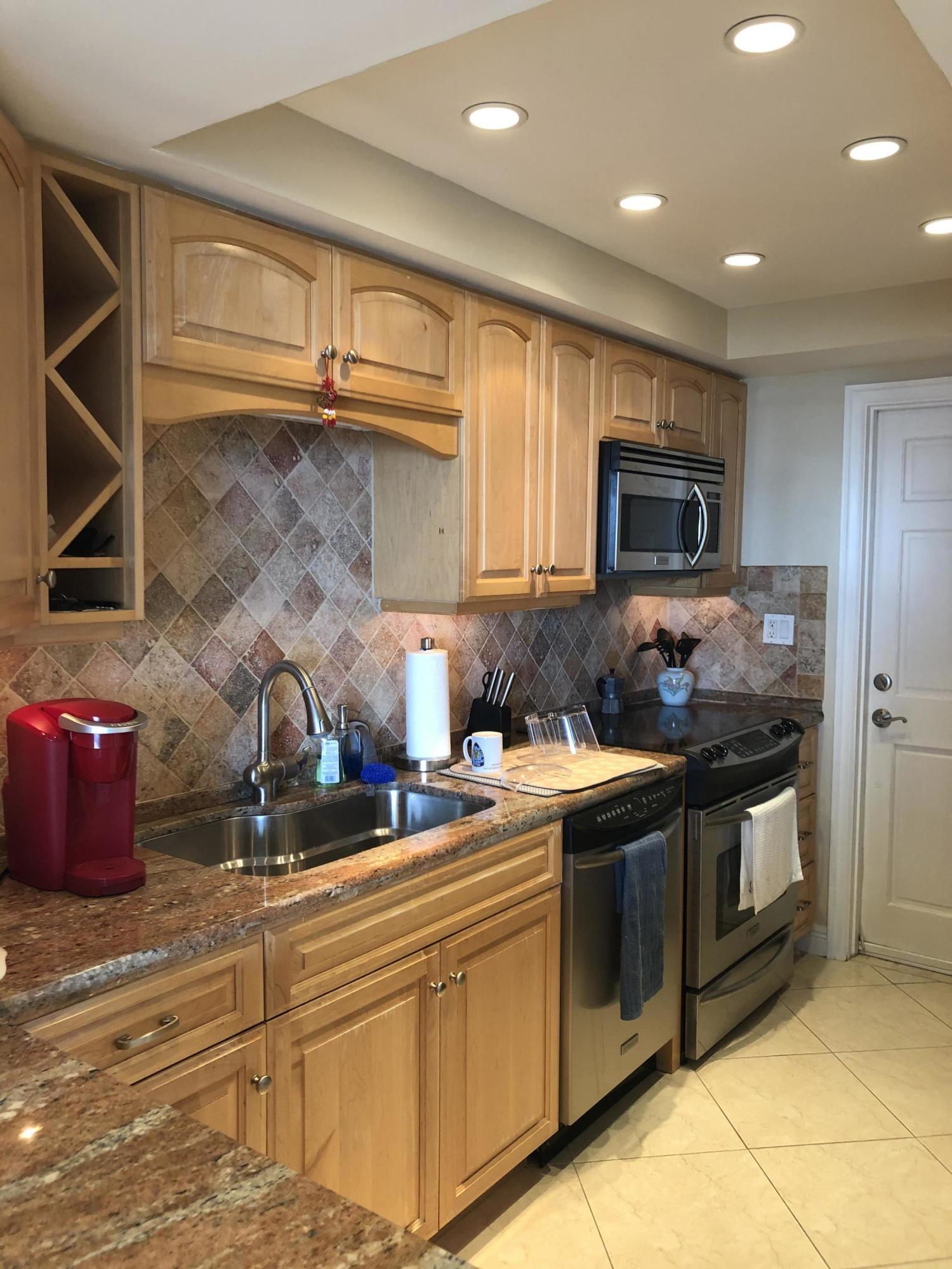 333 NE 21st Avenue 522, Deerfield Beach, FL 33441, Deerfield Beach - Photo 5