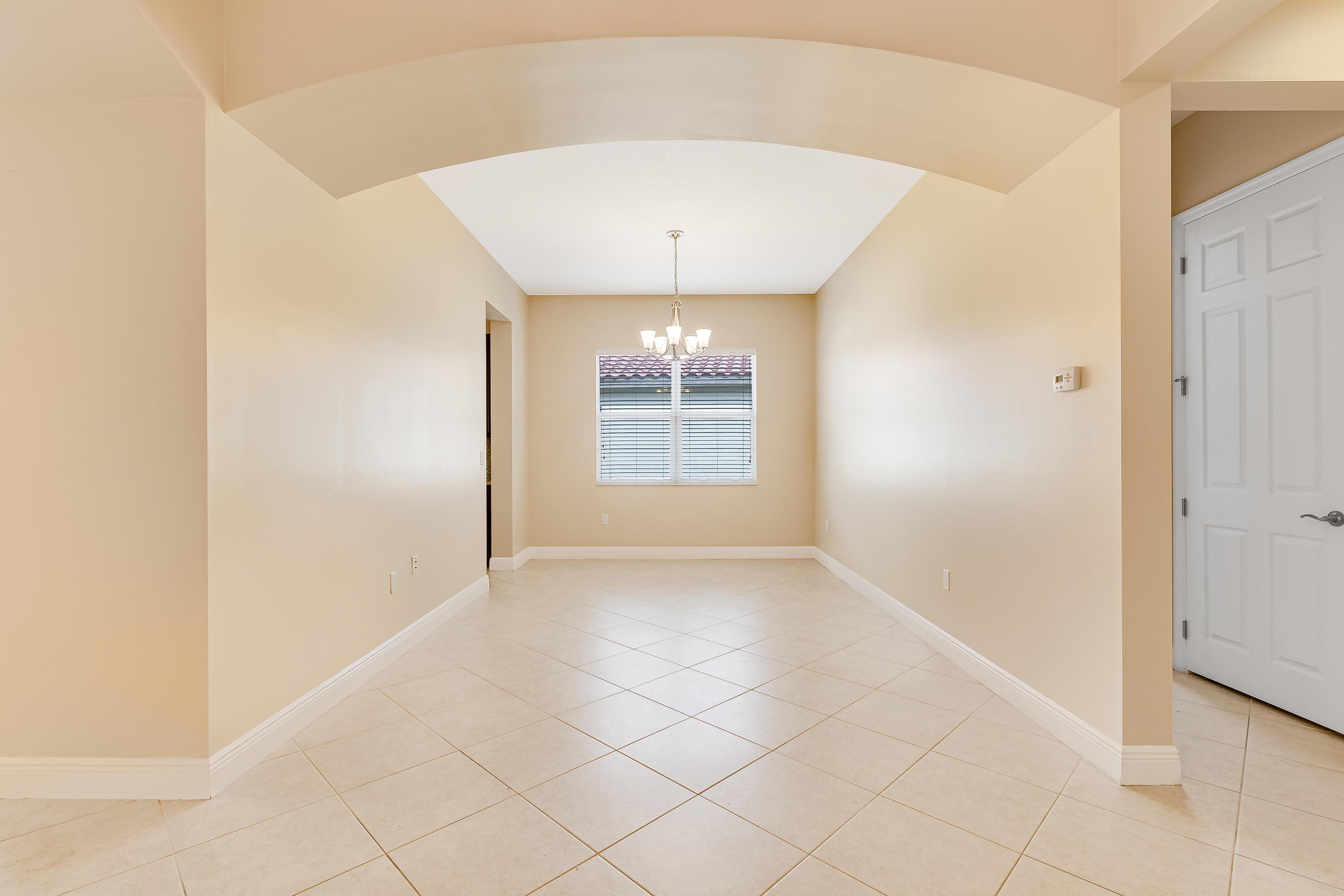 , Royal Palm Beach - Photo 2