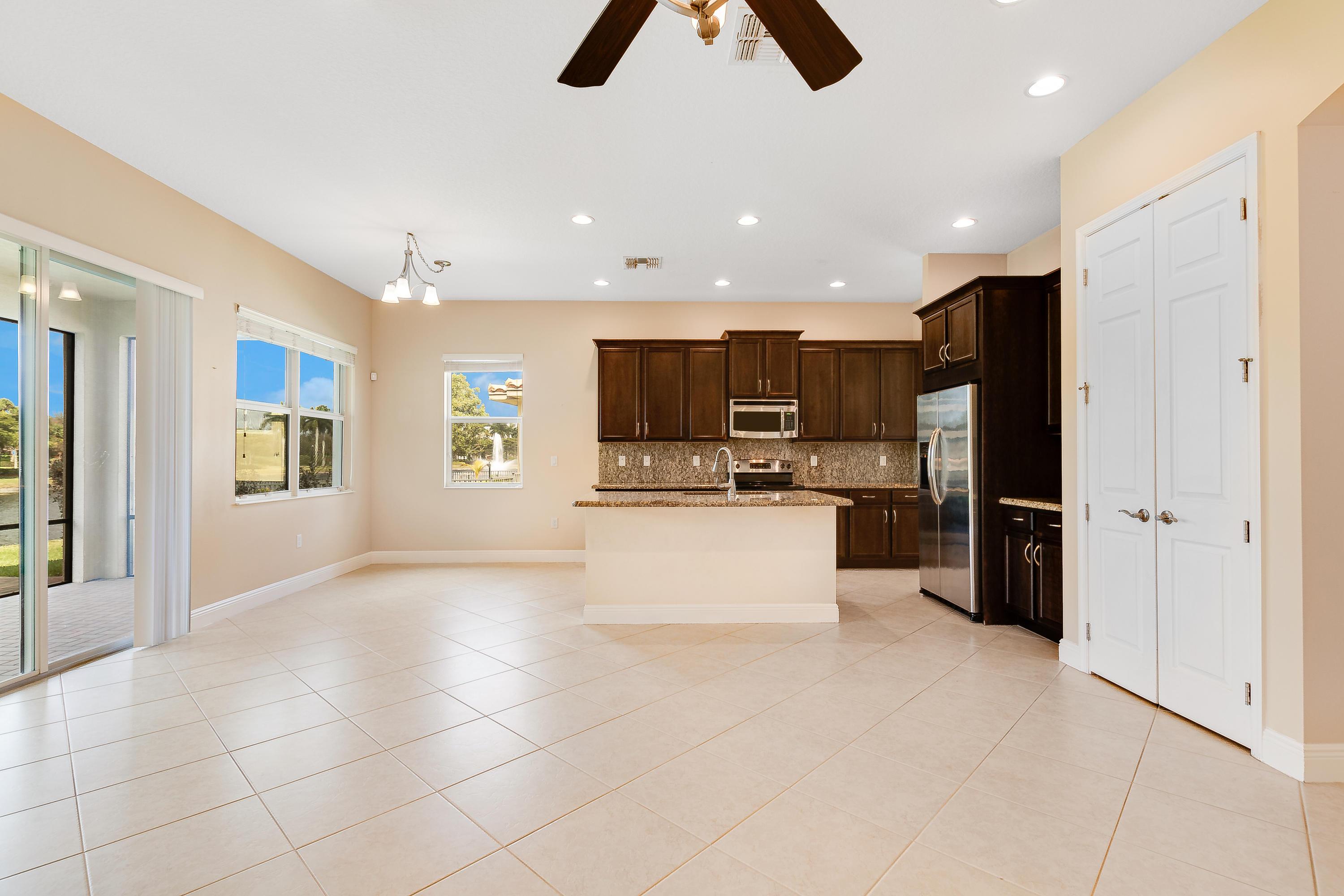 , Royal Palm Beach - Photo 5