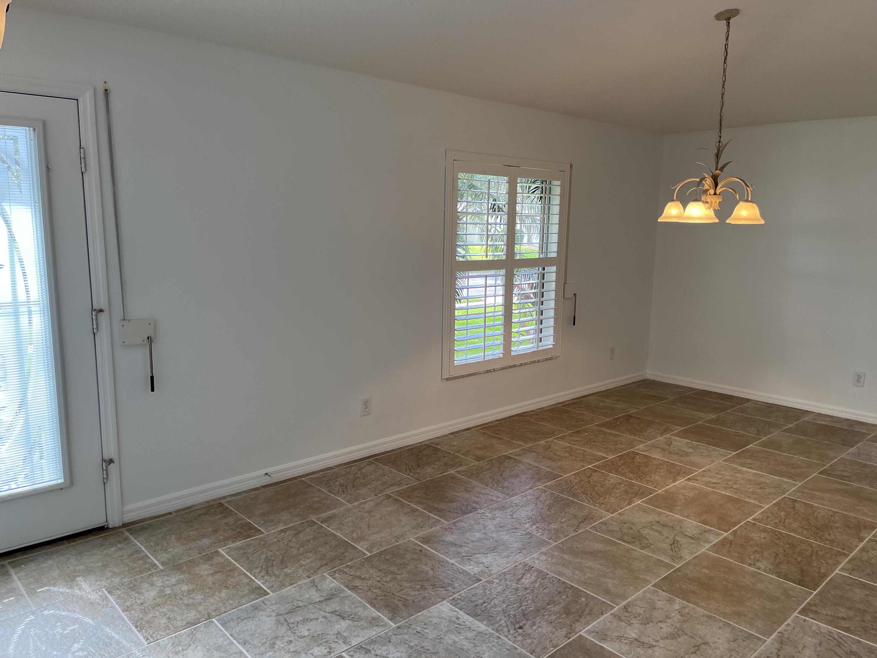 5020 4th Place, Vero Beach, FL 32968, Vero Beach - Photo 5