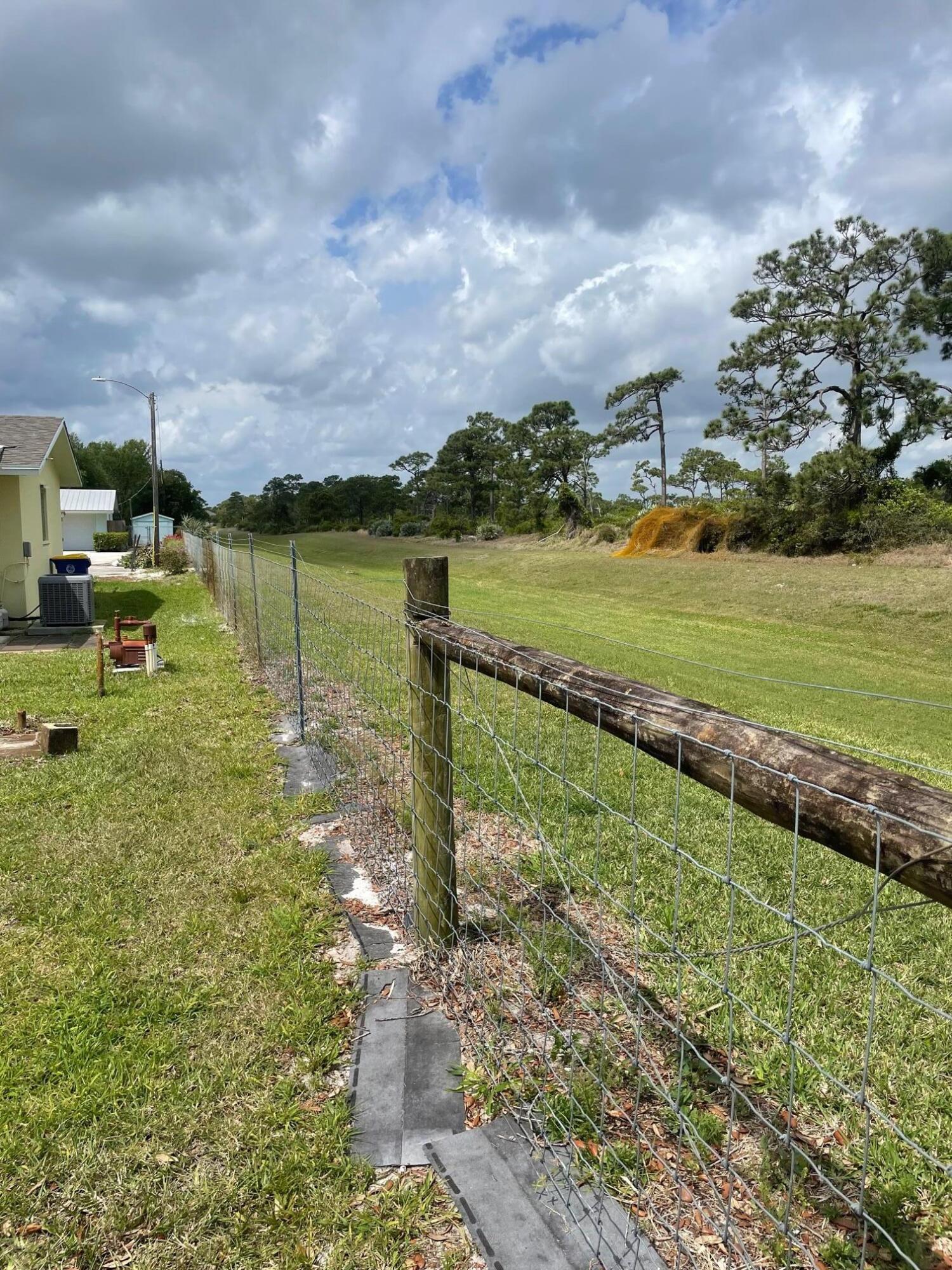 18905 SE Southgate Drive, Jupiter, FL 33469, Jupiter - Photo 2