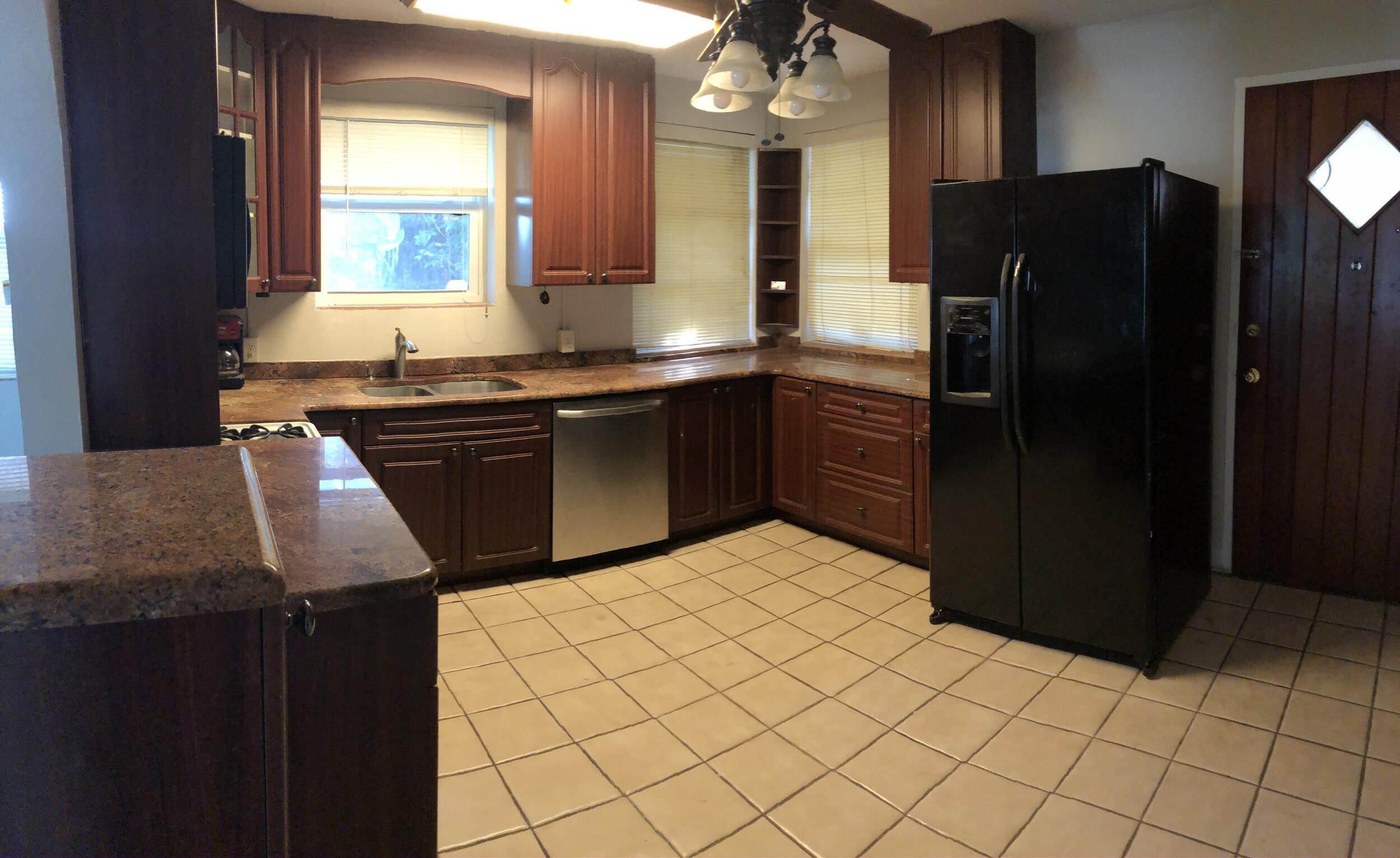 67 W North Shore Avenue, North Fort Myers, FL 33903, North Fort Myers - Photo 5