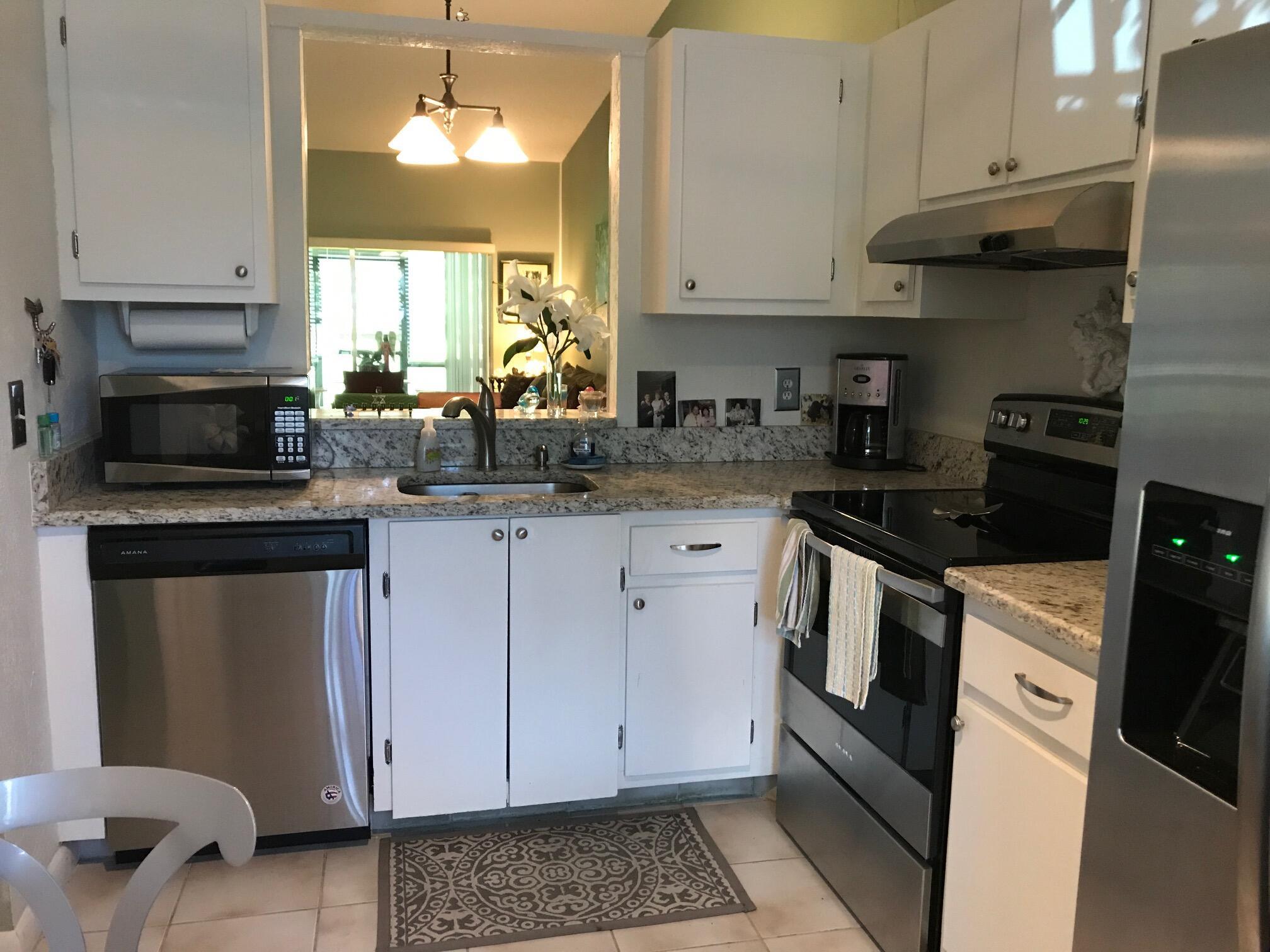 18859 Candlewick Drive, Boca Raton, FL 33496, Boca Raton - Photo 2