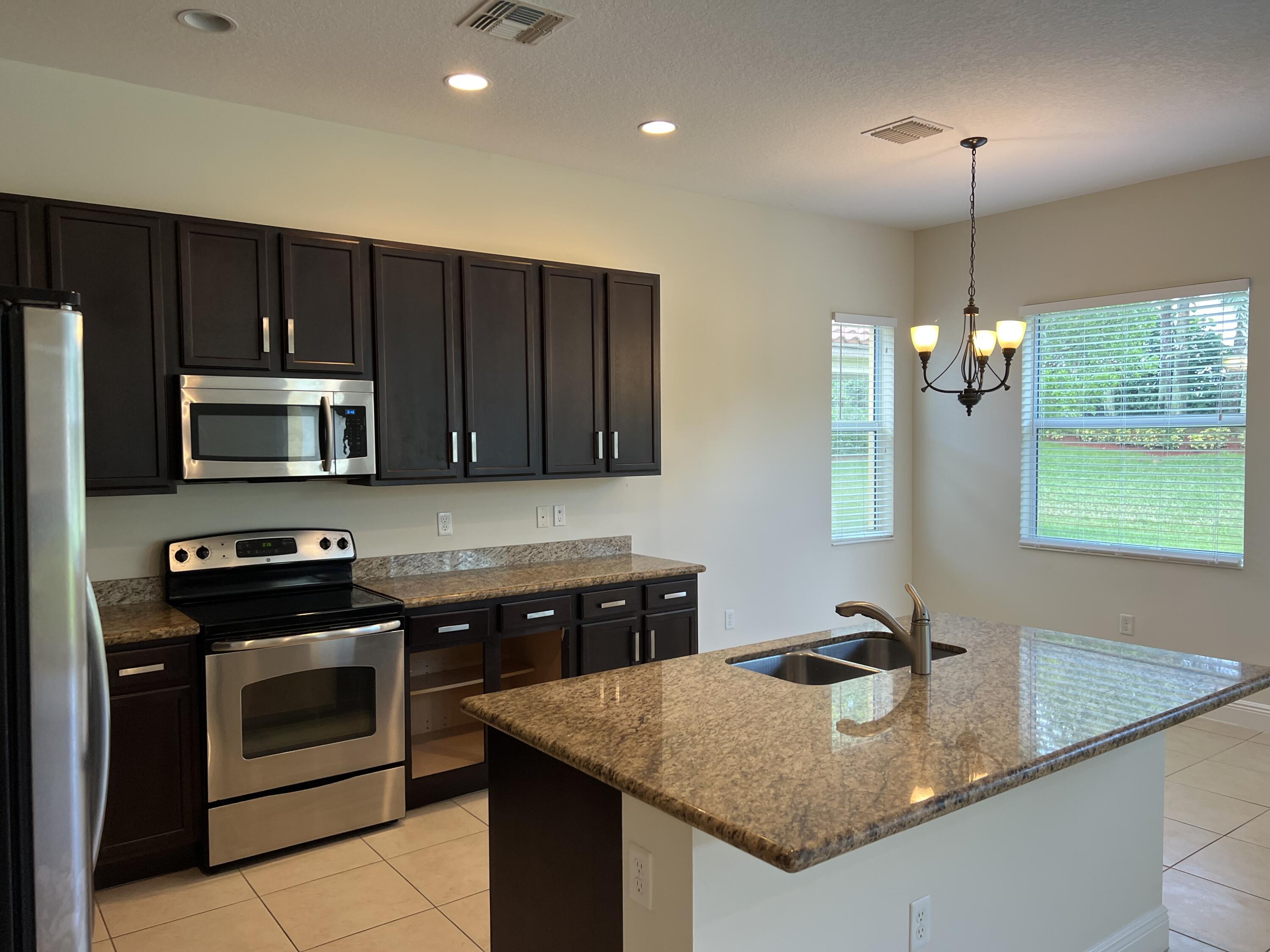 2826 Bellarosa Circle, Royal Palm Beach, FL 33411, Royal Palm Beach - Photo 3