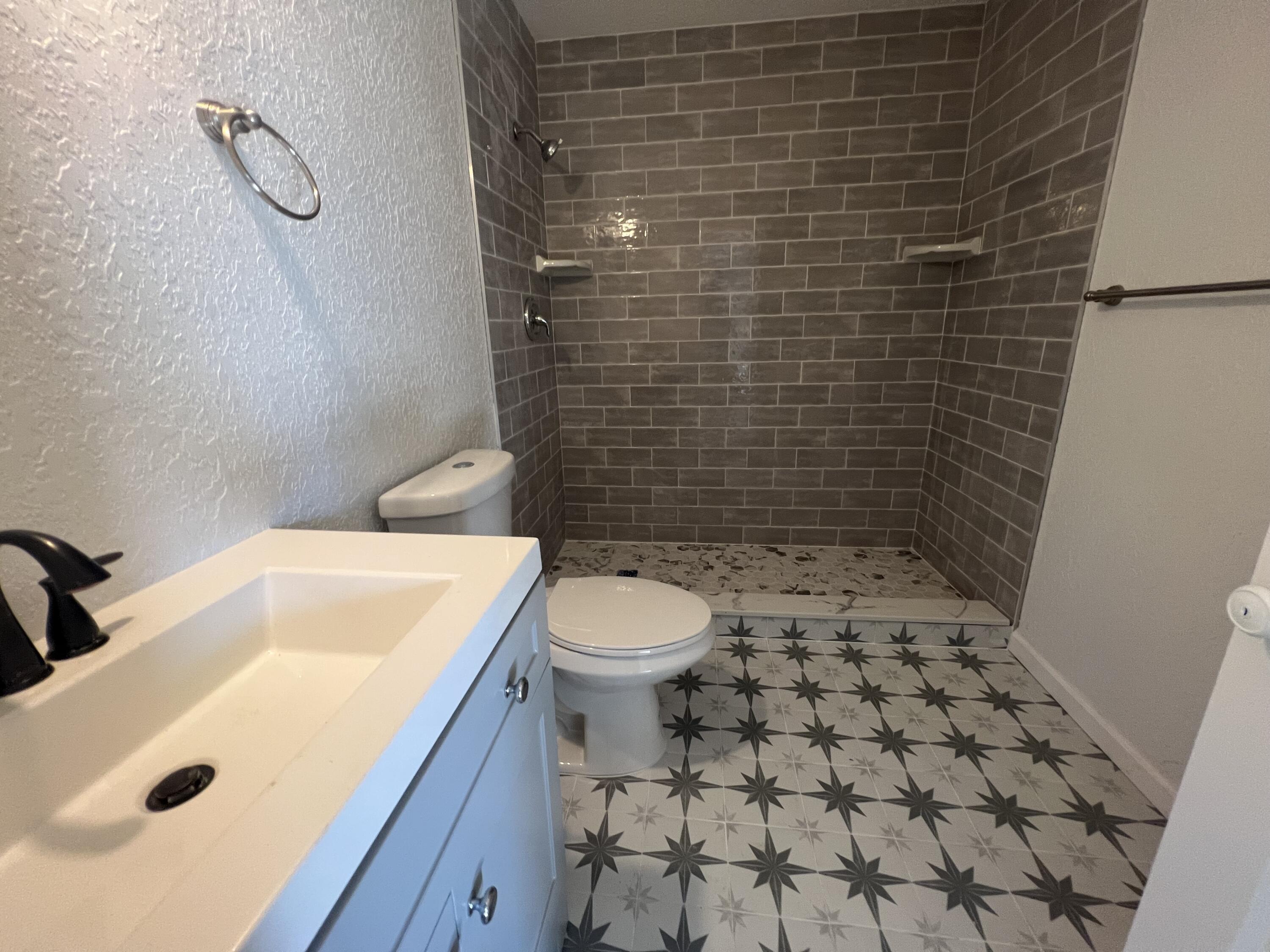 2956 Kirk Road, Lake Worth, FL 33461, Lake Worth - Photo 3