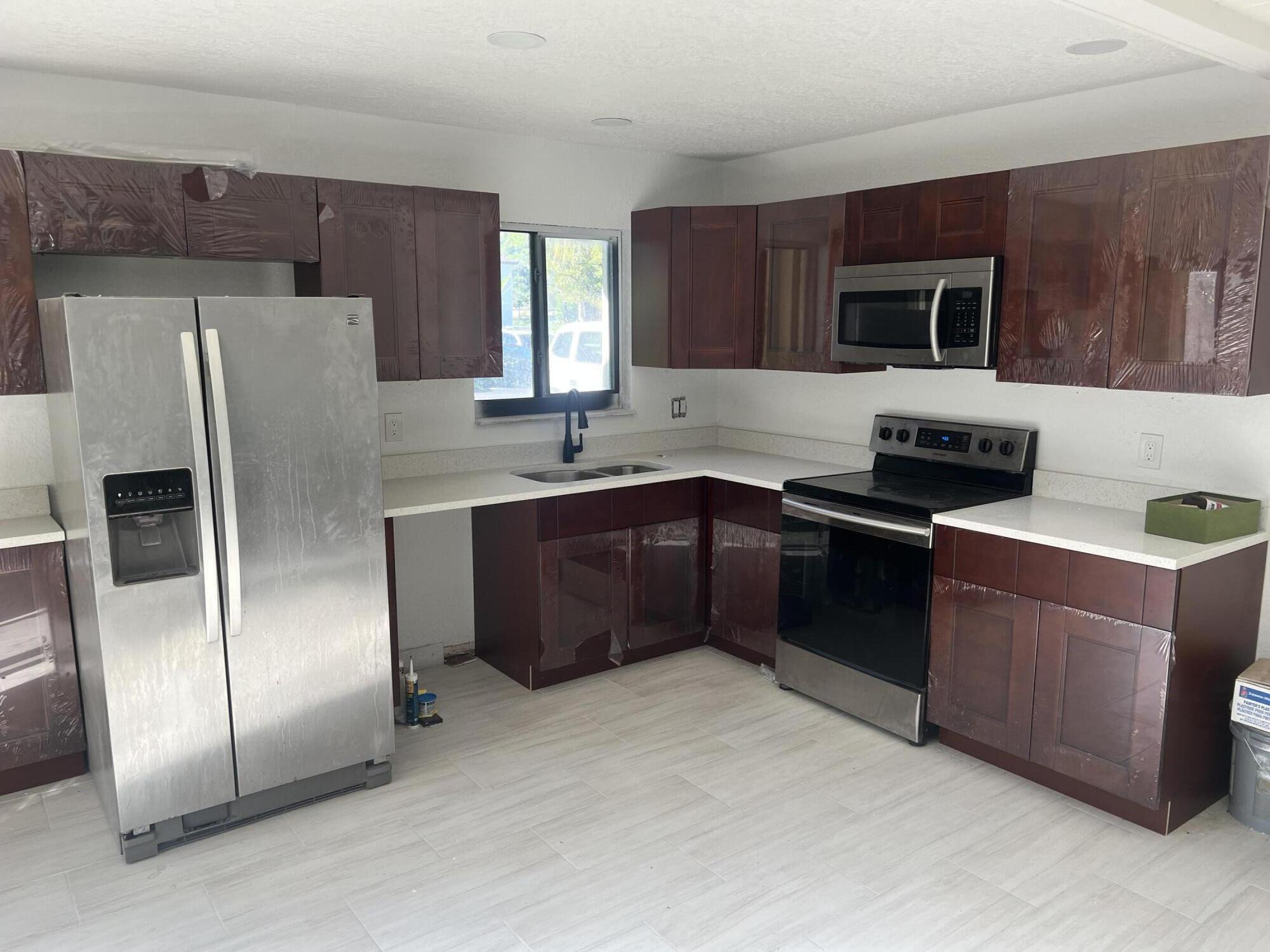 2956 Kirk Road, Lake Worth, FL 33461, Lake Worth - Photo 2