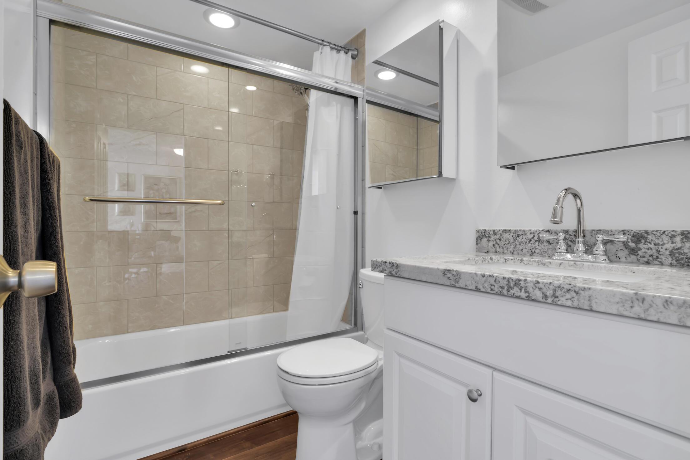 720 Orton Avenue 701, Fort Lauderdale, FL 33304, Fort Lauderdale - Photo 5