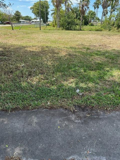 501 W Baines Terrace, Pahokee, FL 33476, Pahokee - Photo 5