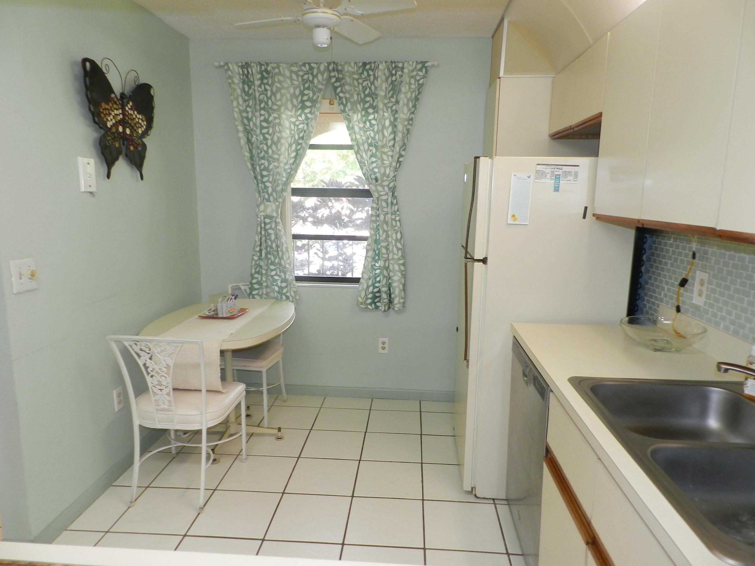145 Lake Nancy Lane 231, West Palm Beach, FL 33411, West Palm Beach - Photo 3
