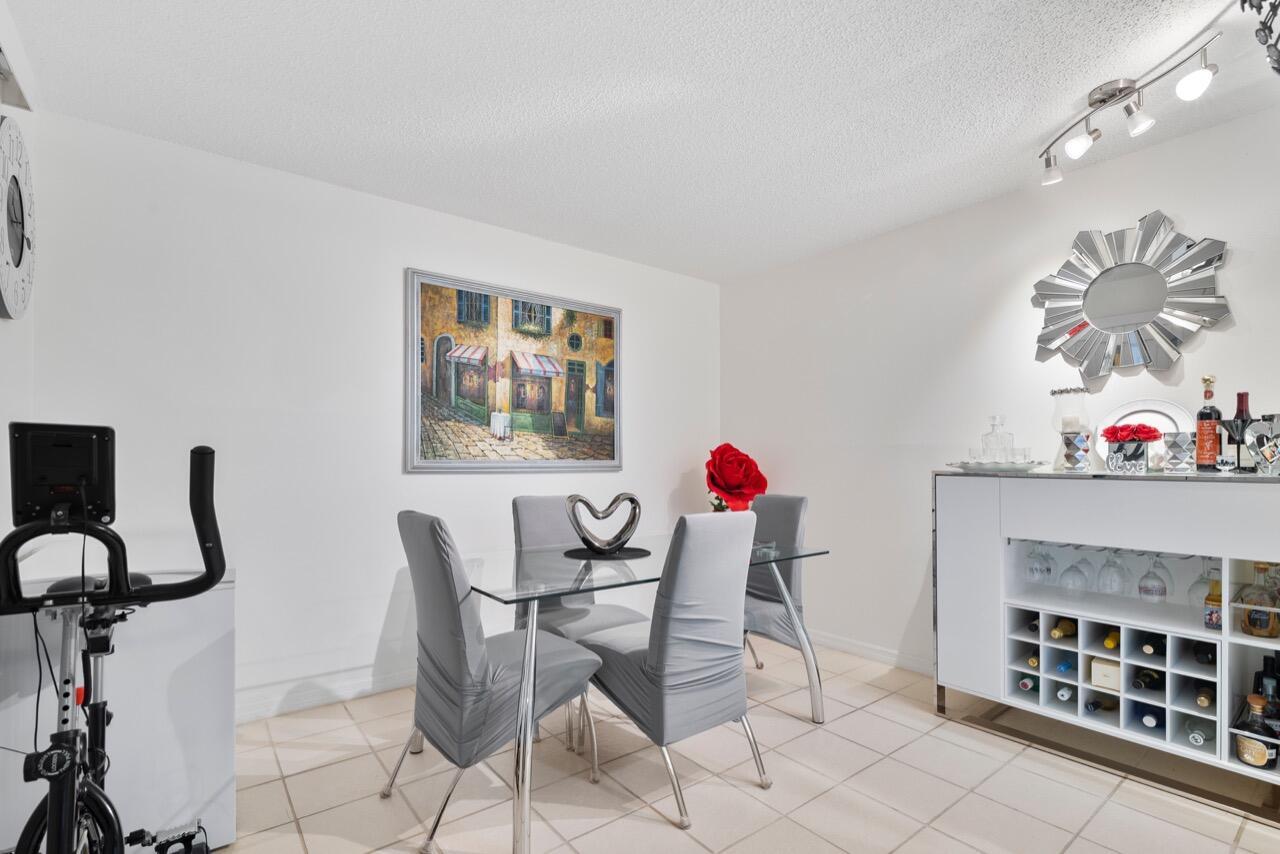 2811 Stoneway Lane C, Fort Pierce, FL 34982, Fort Pierce - Photo 4