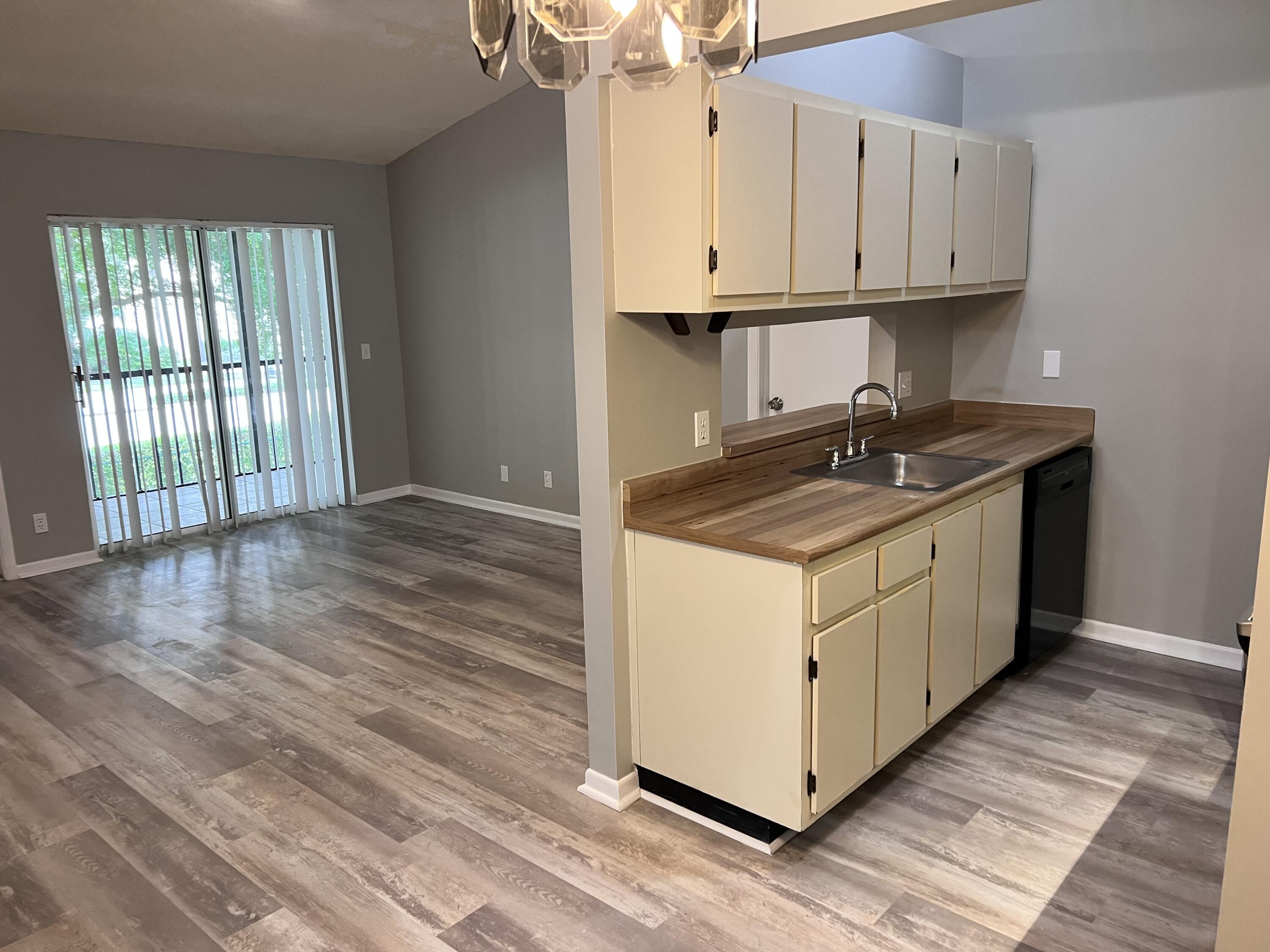 6392 Chasewood Dr G, Jupiter, FL 33458, Jupiter - Photo 2