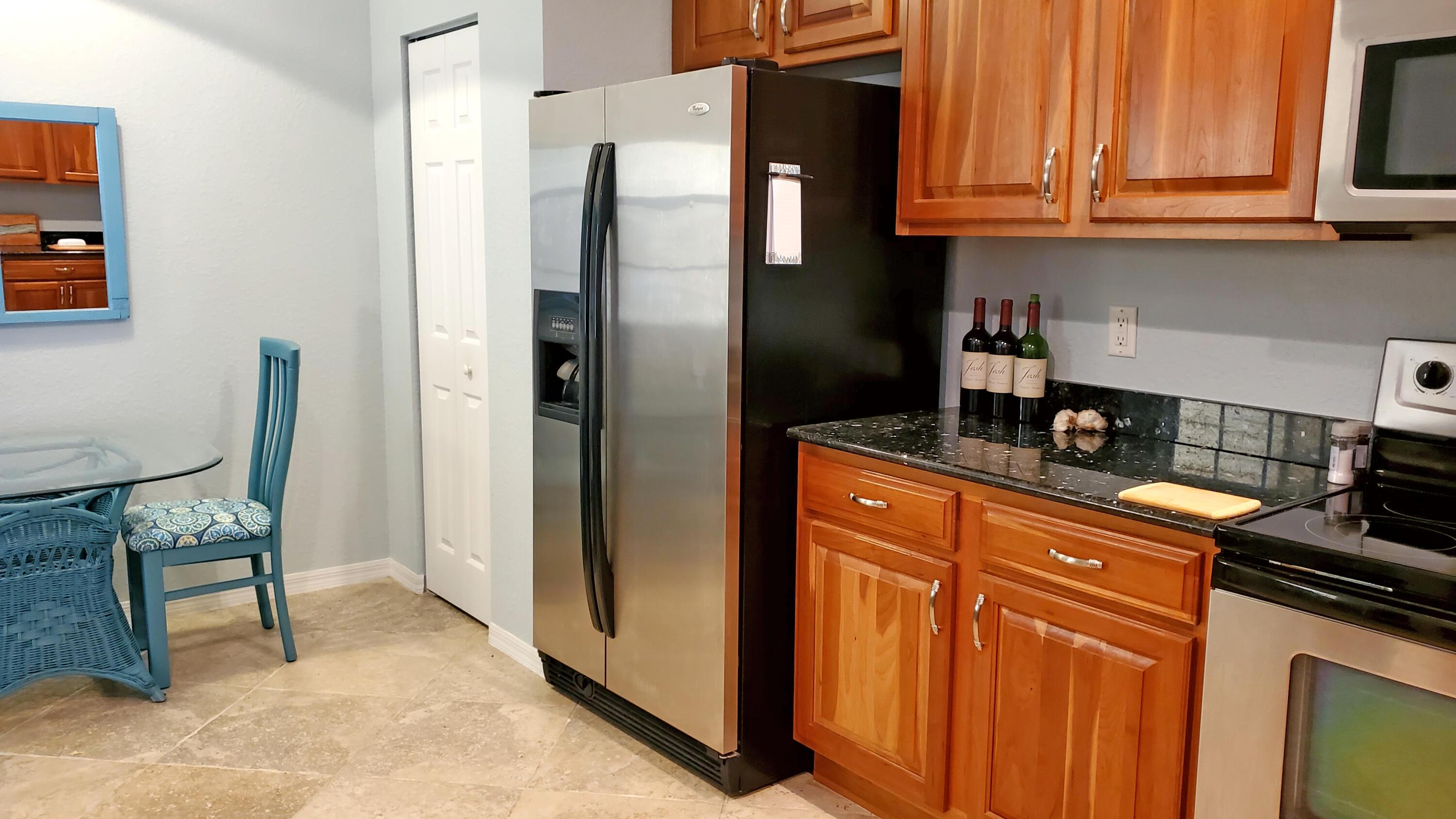 1560 SE Wilshire Place 102, Stuart, FL 34994, Stuart - Photo 3
