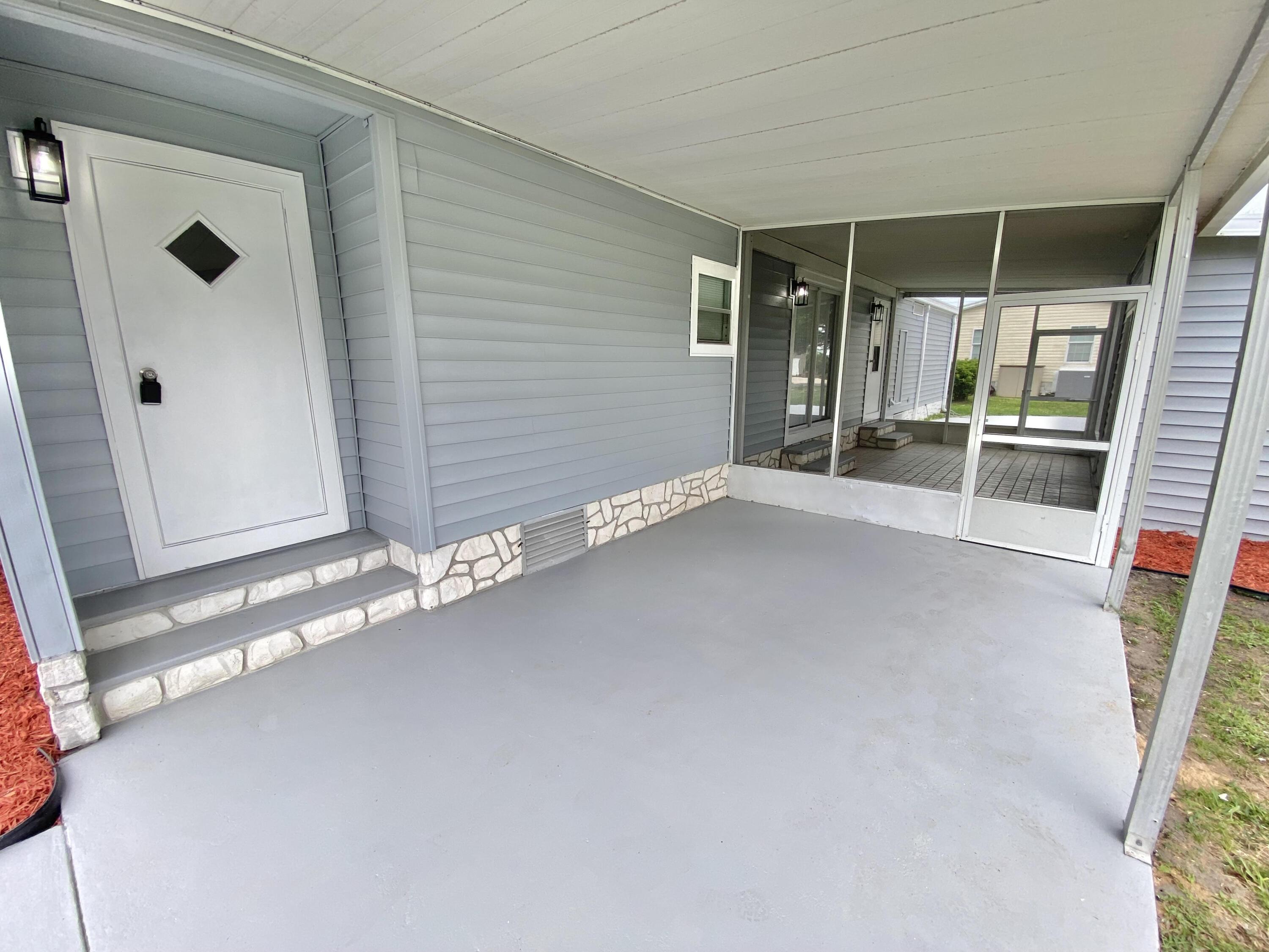 1038 Warbler Court, Barefoot Bay, FL 32976, Barefoot Bay - Photo 4