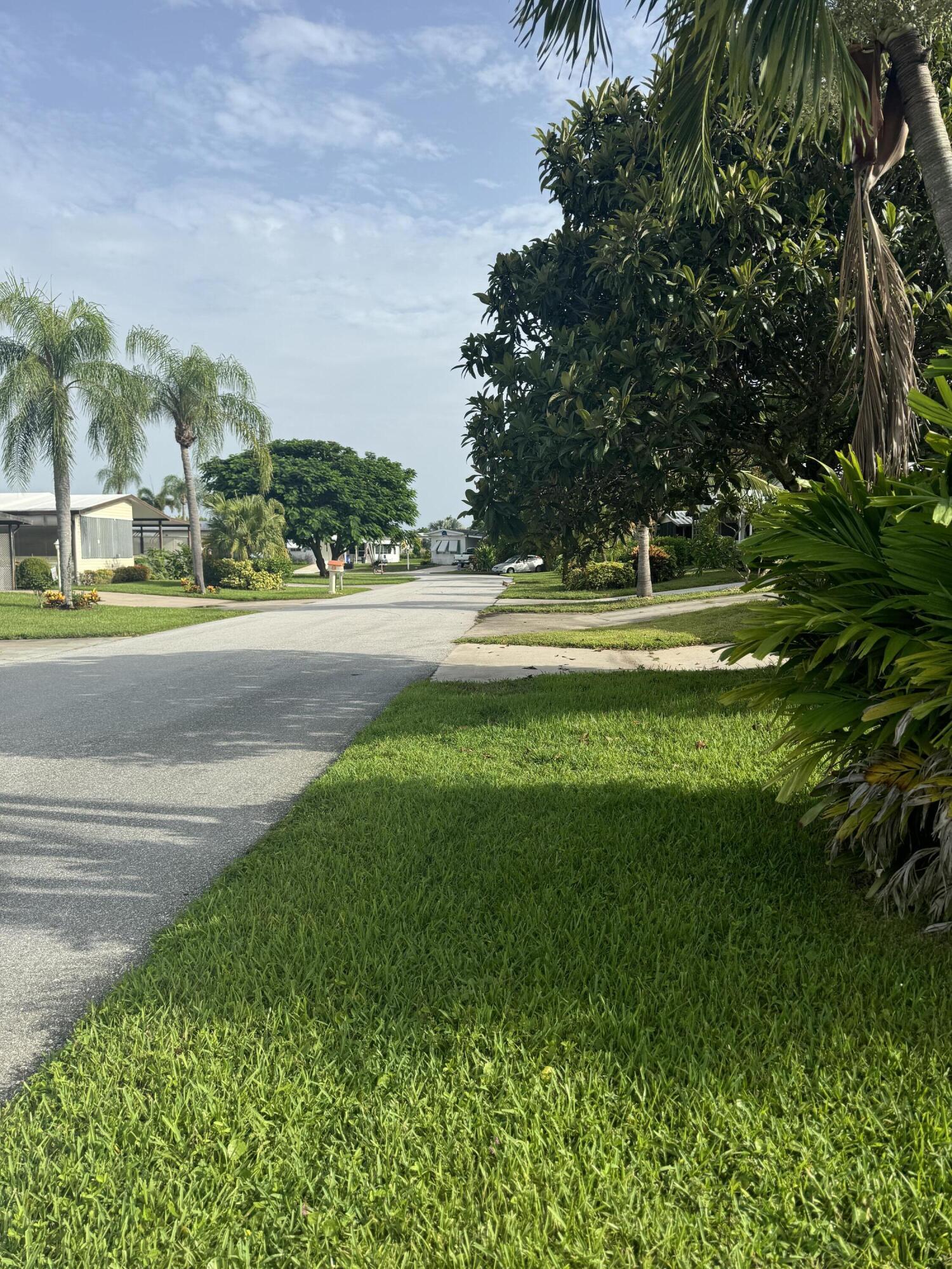 8051 SE Homestead Avenue, Hobe Sound, FL 33455, Hobe Sound - Photo 3