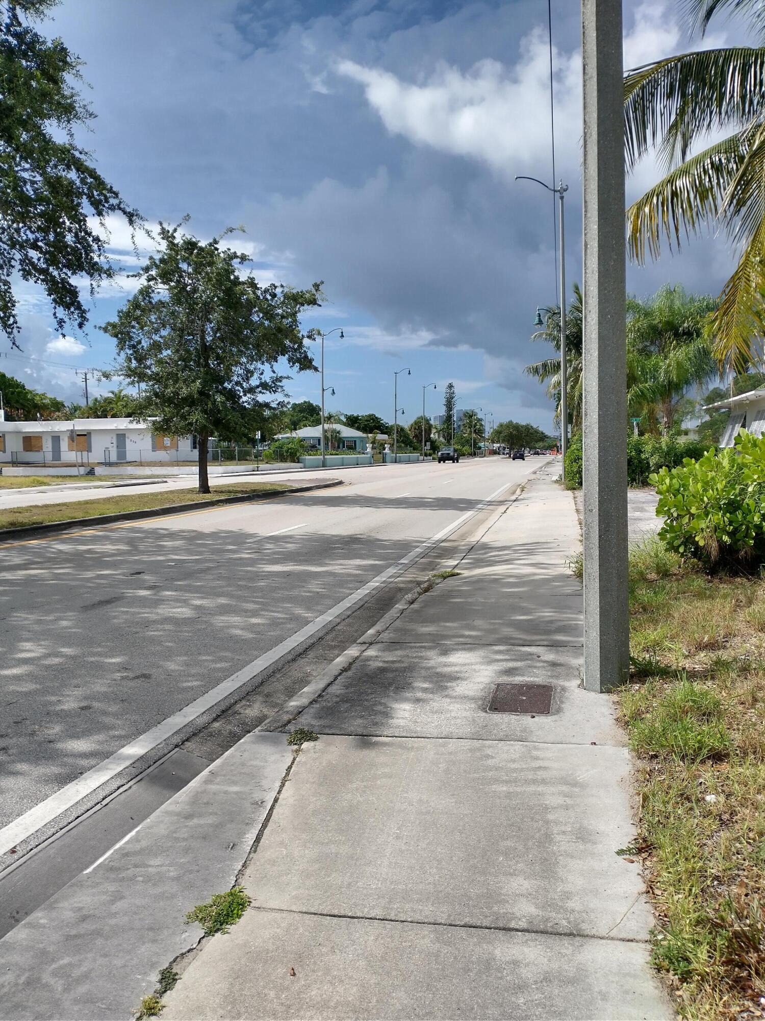 2907 Broadway Avenue, West Palm Beach, FL 33407, West Palm Beach - Photo 3