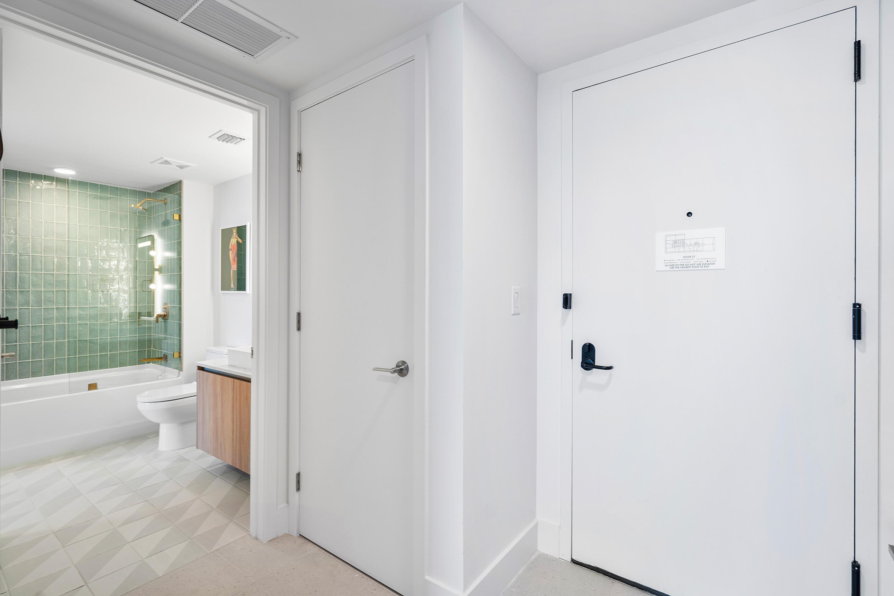 601 NE 1st Avenue 2809, Miami, FL 33132, Miami - Photo 2