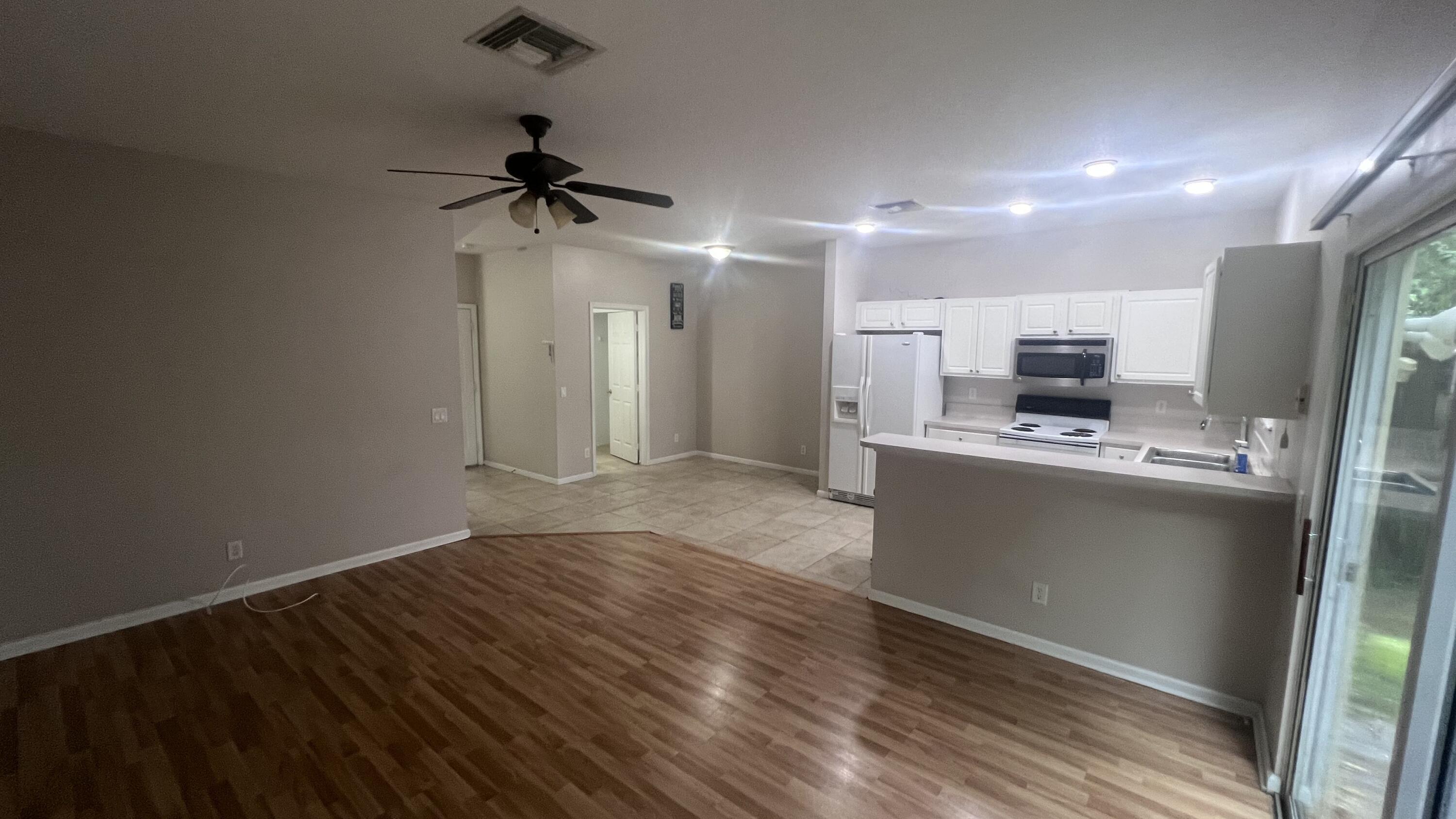150 Baldwin Boulevard, Greenacres, FL 33463, Greenacres - Photo 3