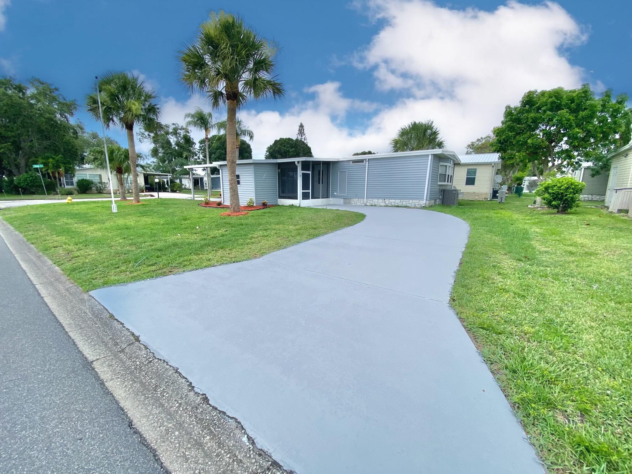 1038 Warbler Court, Barefoot Bay, FL 32976, Barefoot Bay - Photo 3