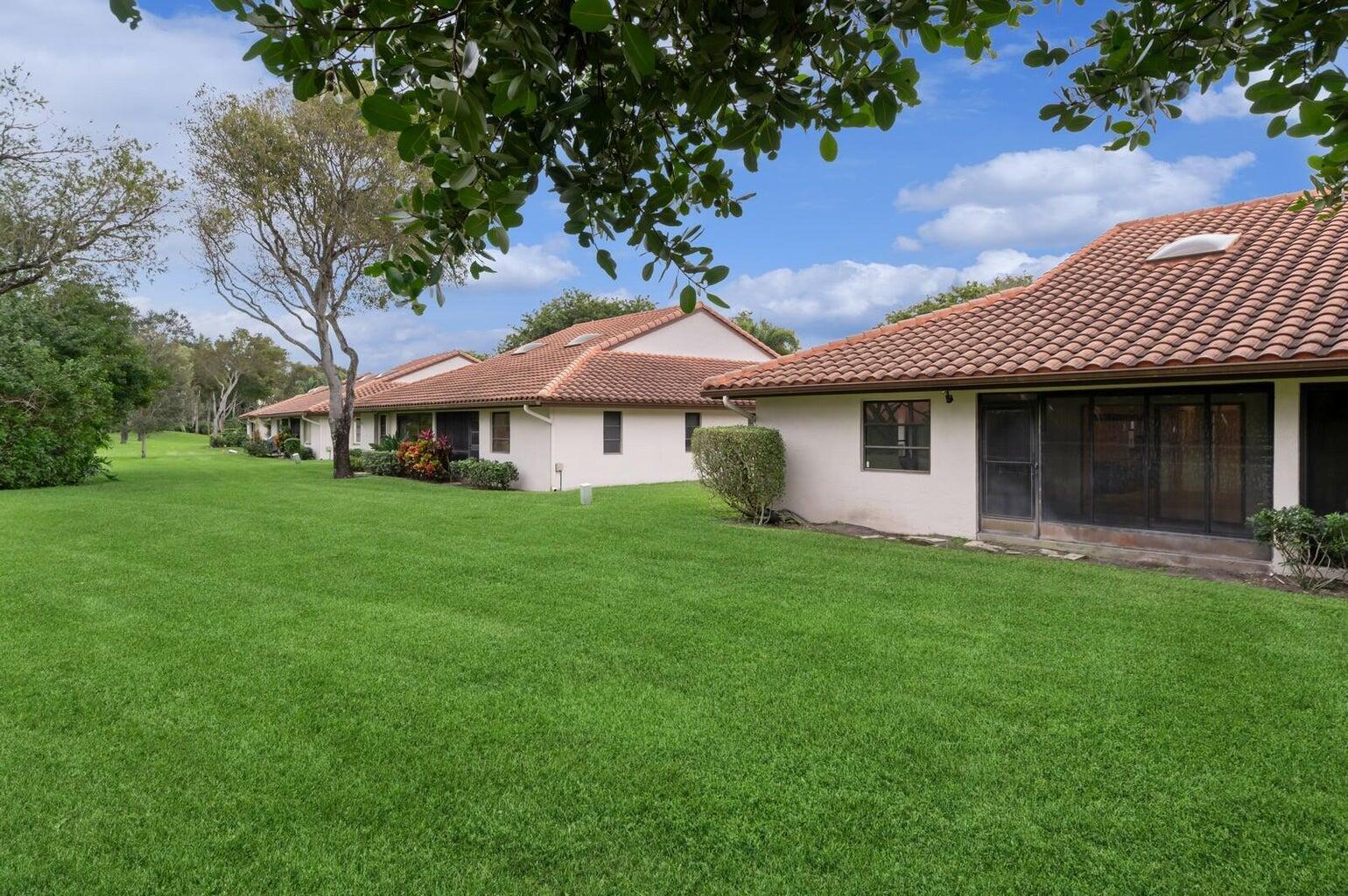 6410 Royal Manor Circle, Delray Beach, FL 33484, Delray Beach - Photo 2
