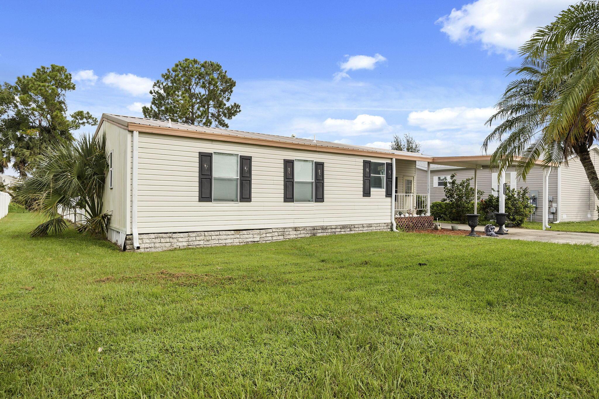 1657 Elkhart Circle, Tavares, FL 32778, Tavares - Photo 2