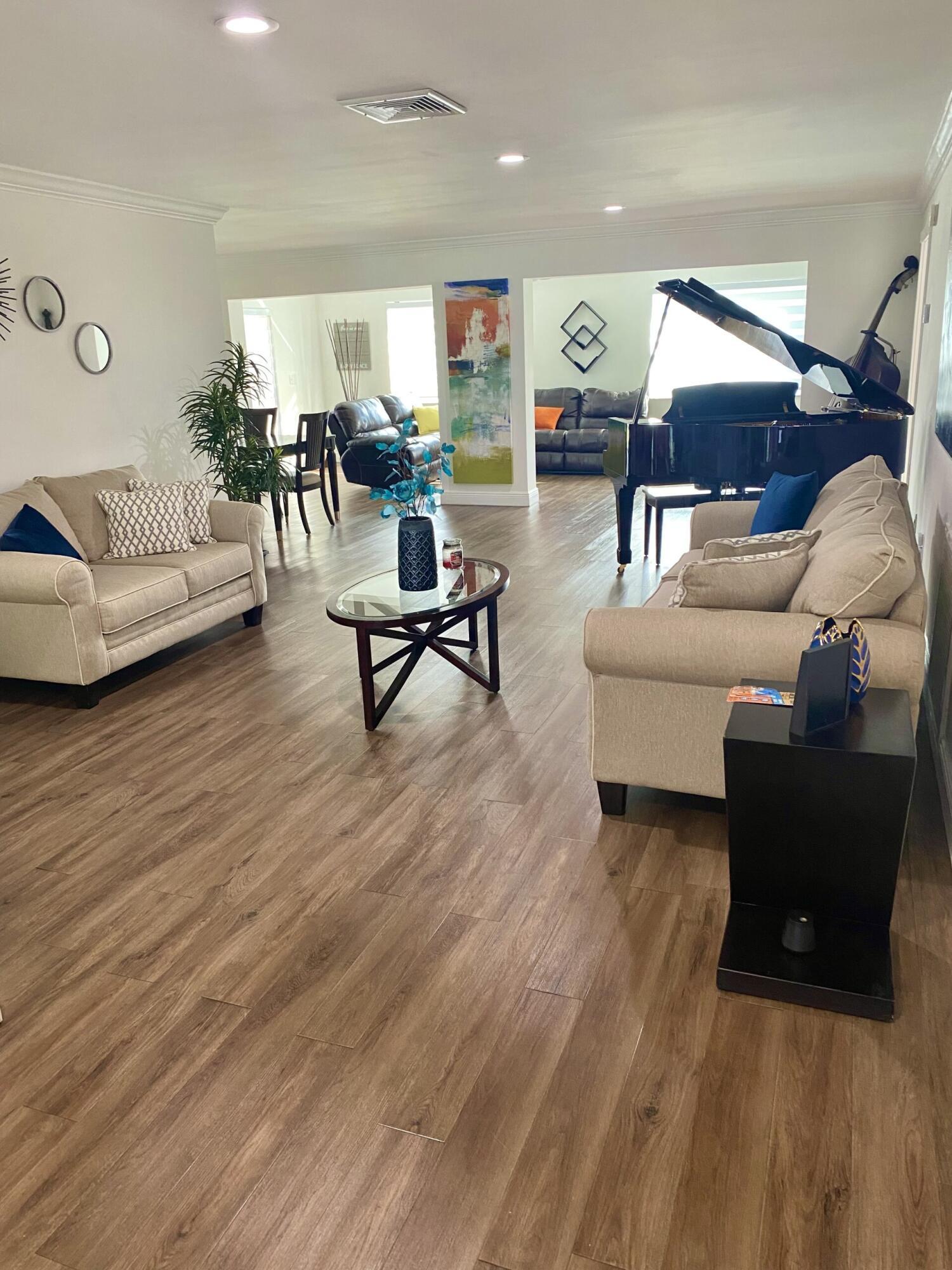 6100 Lakemont Circle, Greenacres, FL 33463, Greenacres