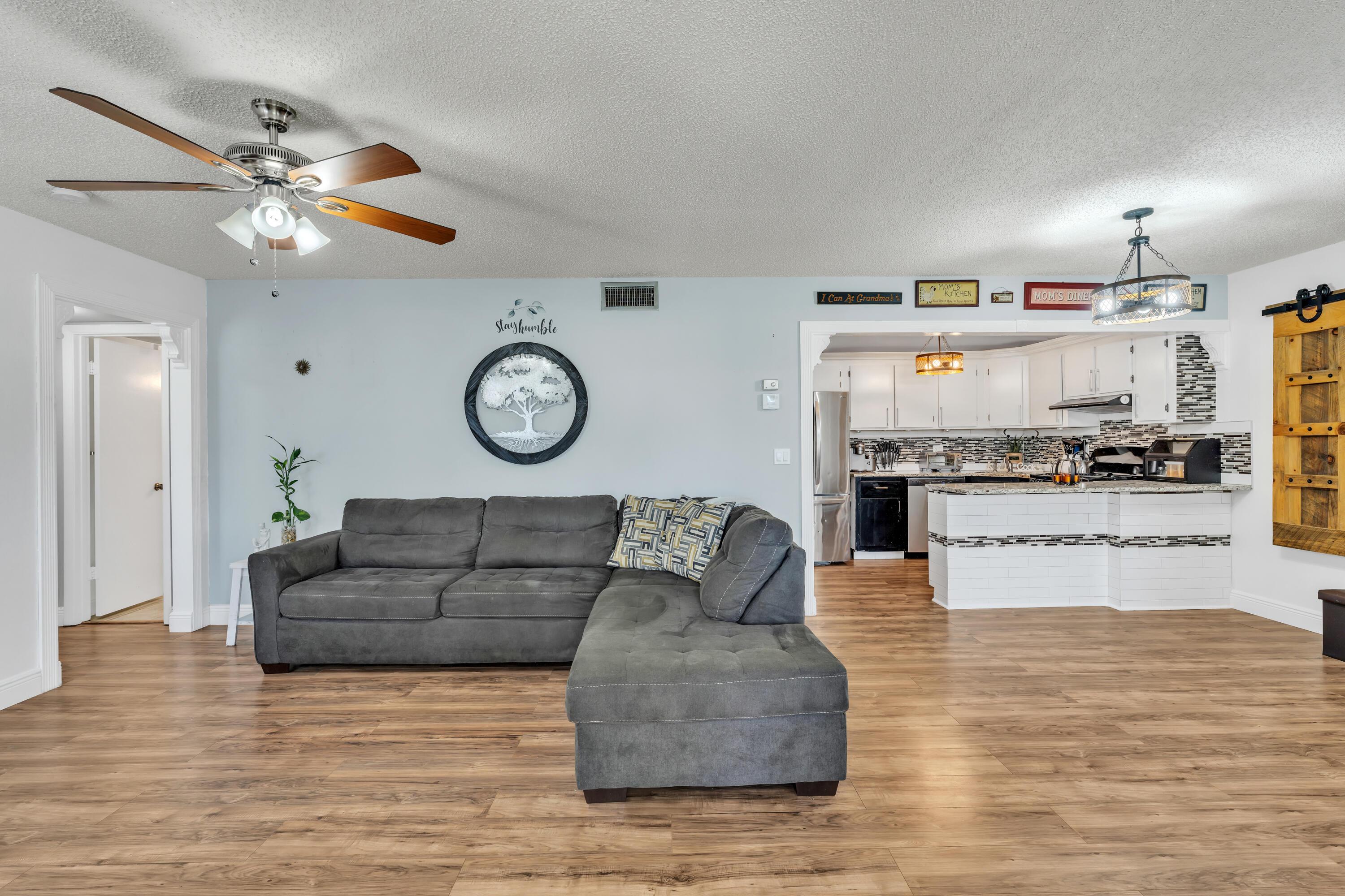 329 Knotty Pine Circle A-2, Greenacres, FL 33463, Greenacres - Photo 5
