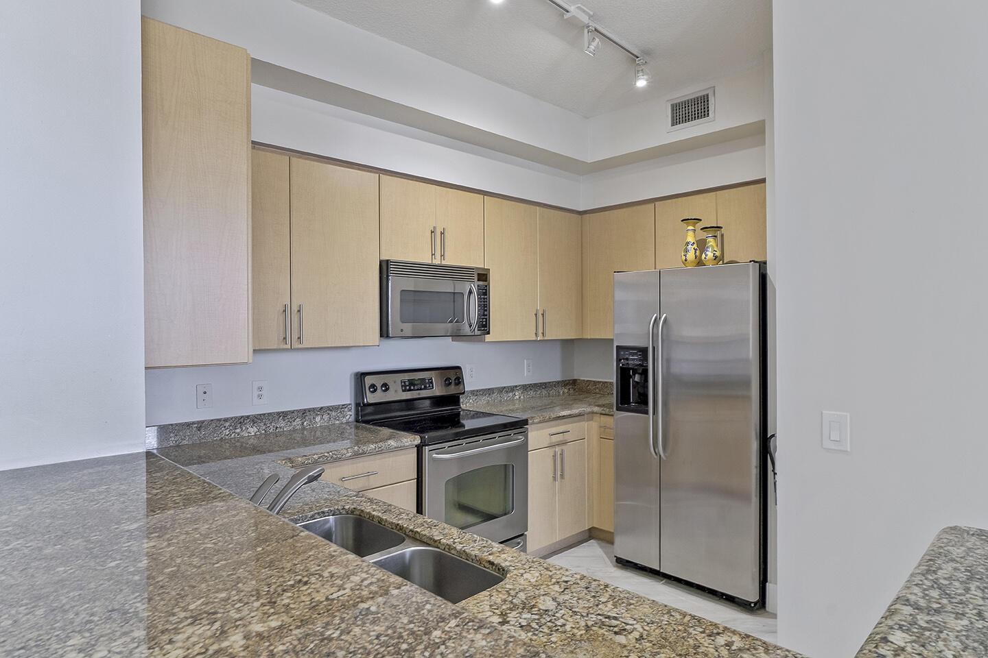 2401 NE 65th Street 601, Fort Lauderdale, FL 33308, Fort Lauderdale - Photo 3