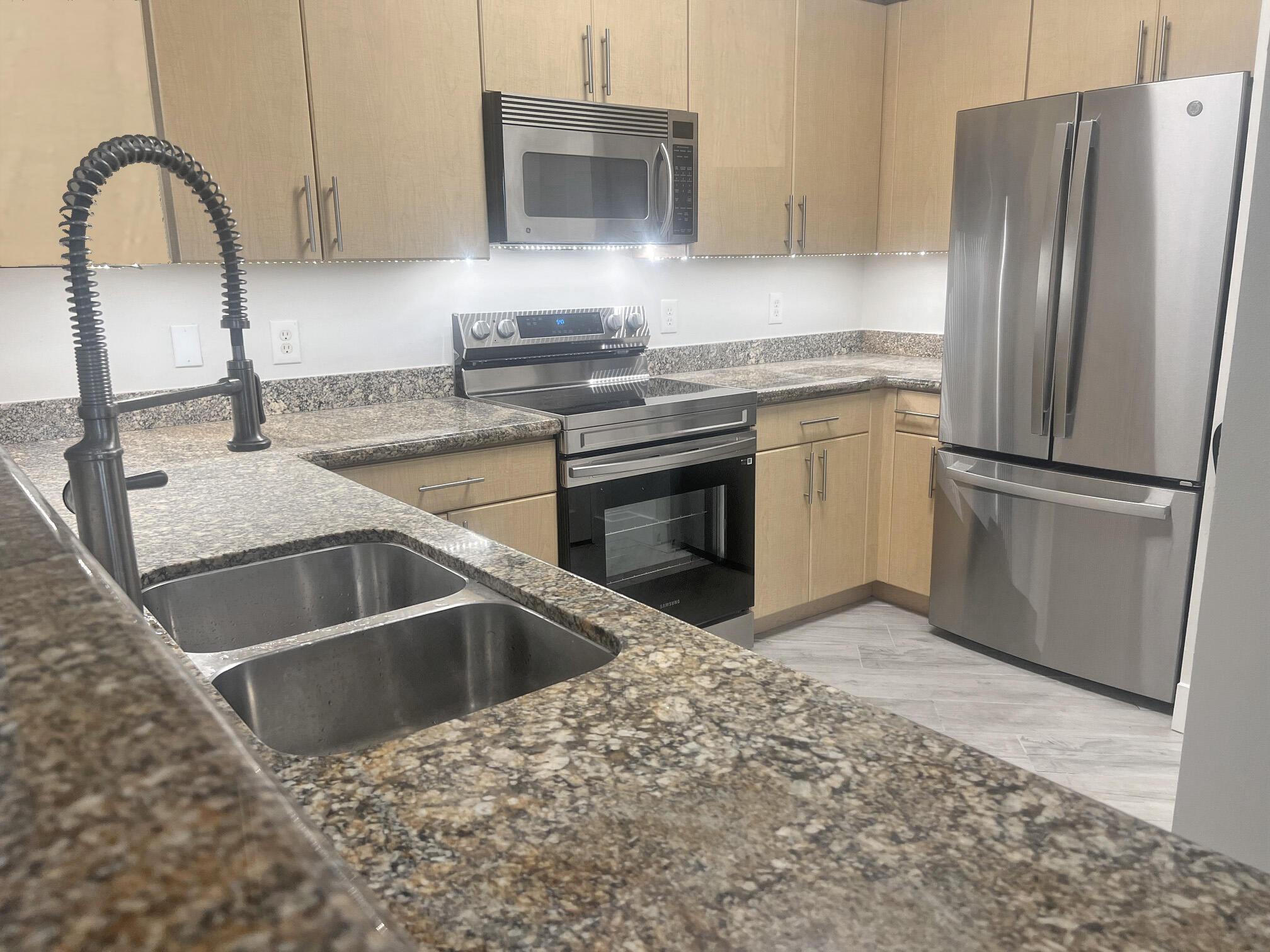 2401 NE 65th Street 601, Fort Lauderdale, FL 33308, Fort Lauderdale - Photo 5