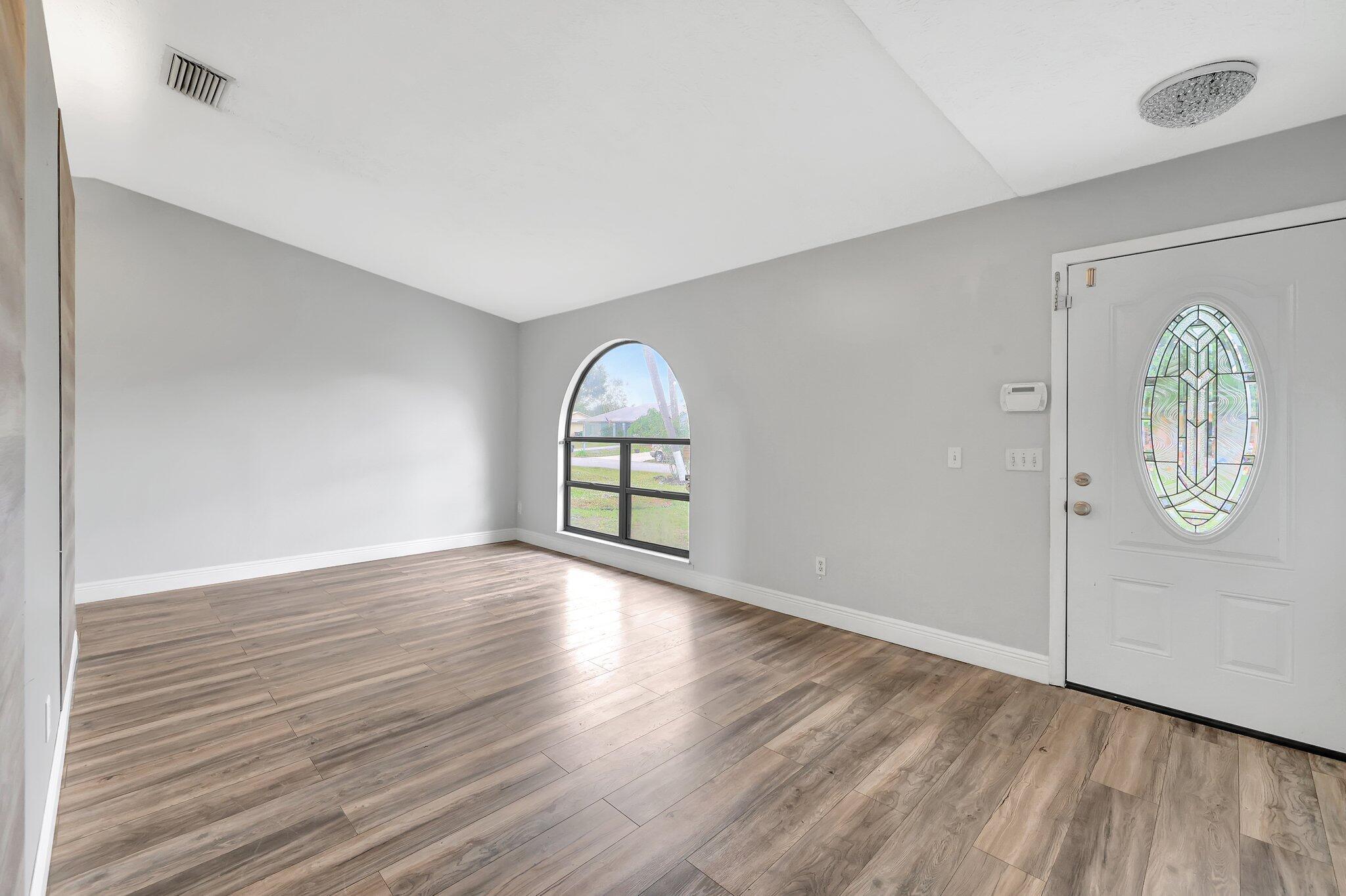 654 SW Pueblo Terrace, Port St. Lucie, FL 34953, Port St. Lucie - Photo 2