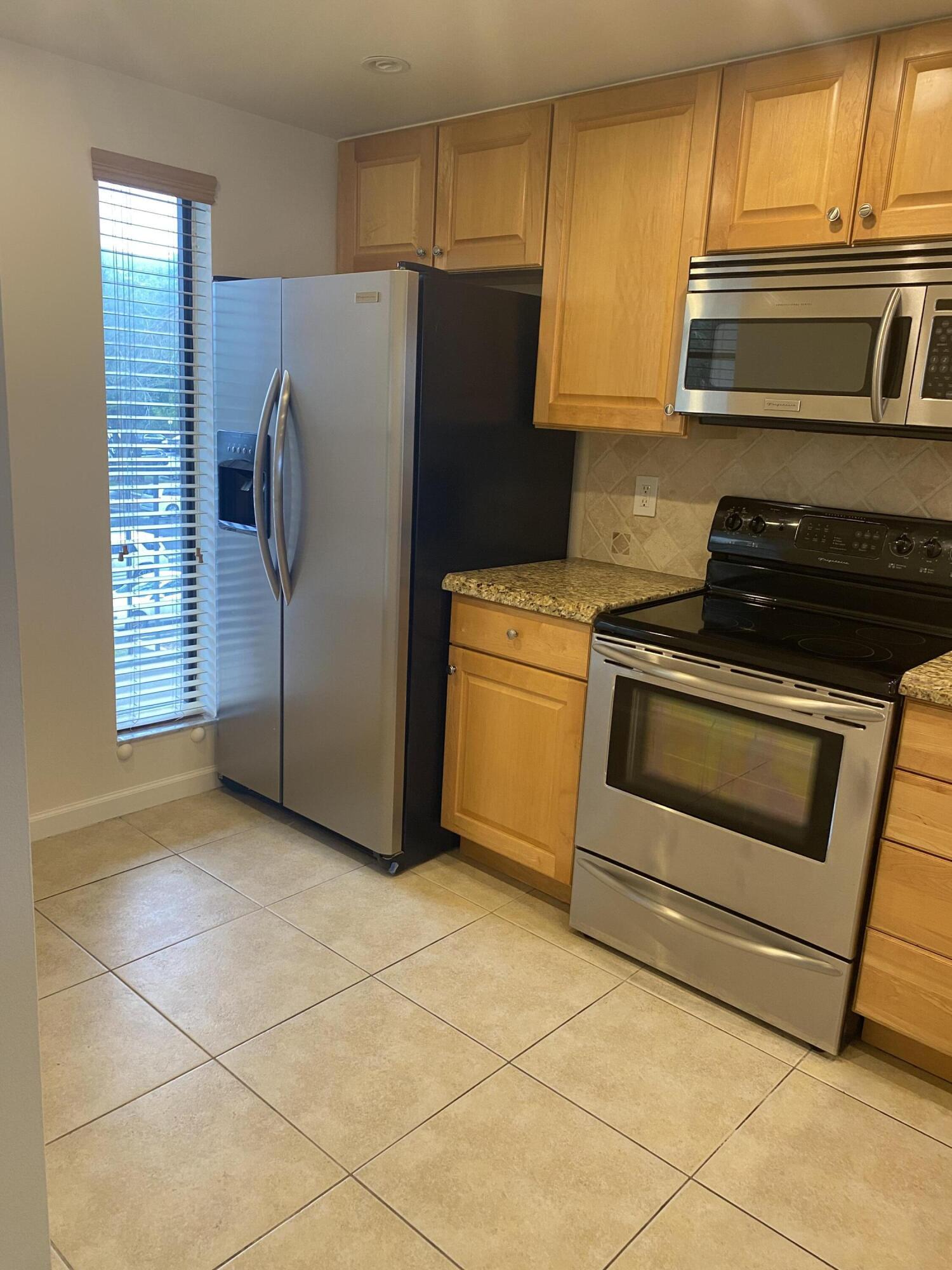 17 Royal Palm Way 305, Boca Raton, FL 33432, Boca Raton