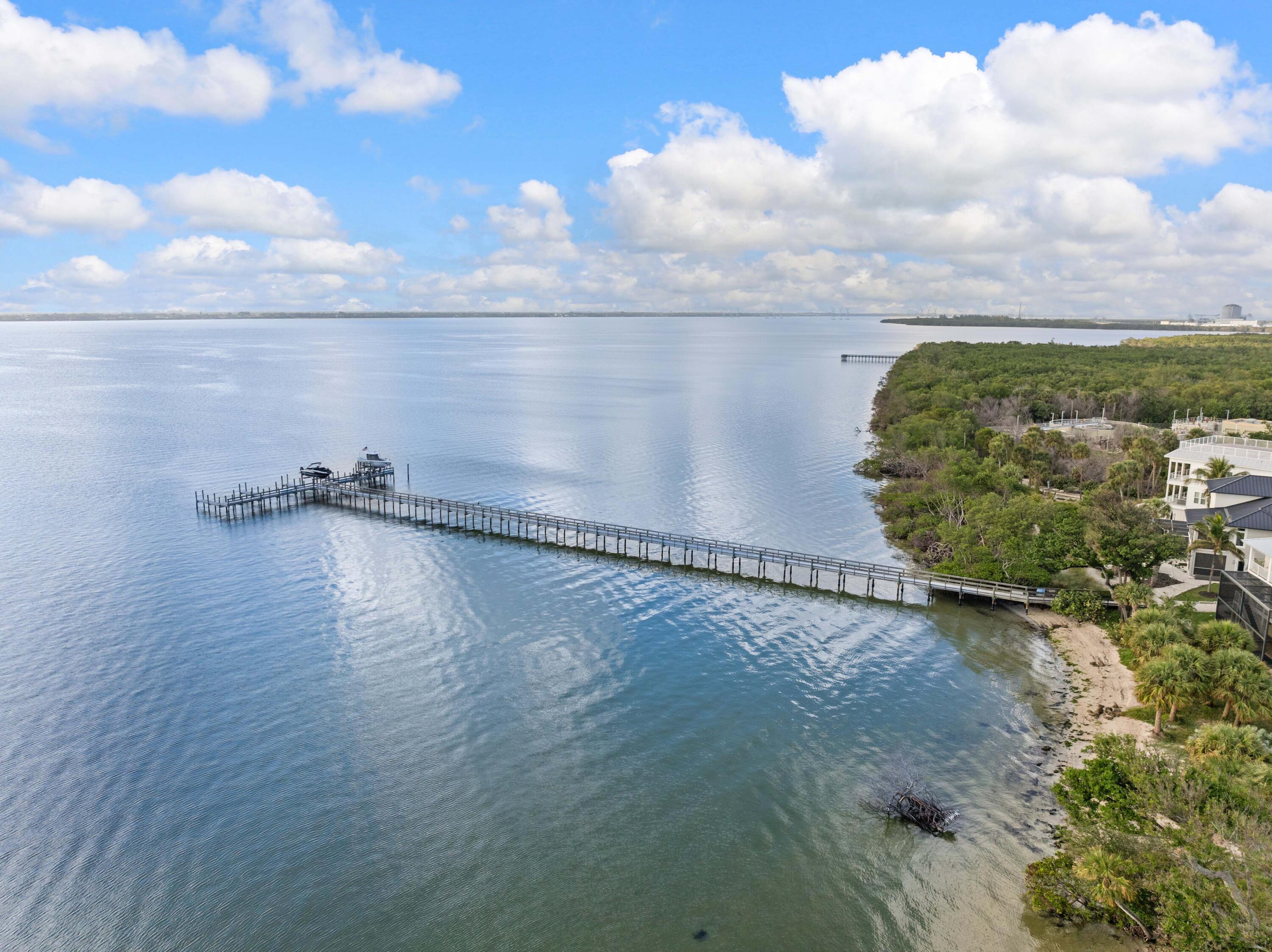 7671 Pelican Pointe Drive, Jensen Beach, FL 34957, Jensen Beach - Photo 2