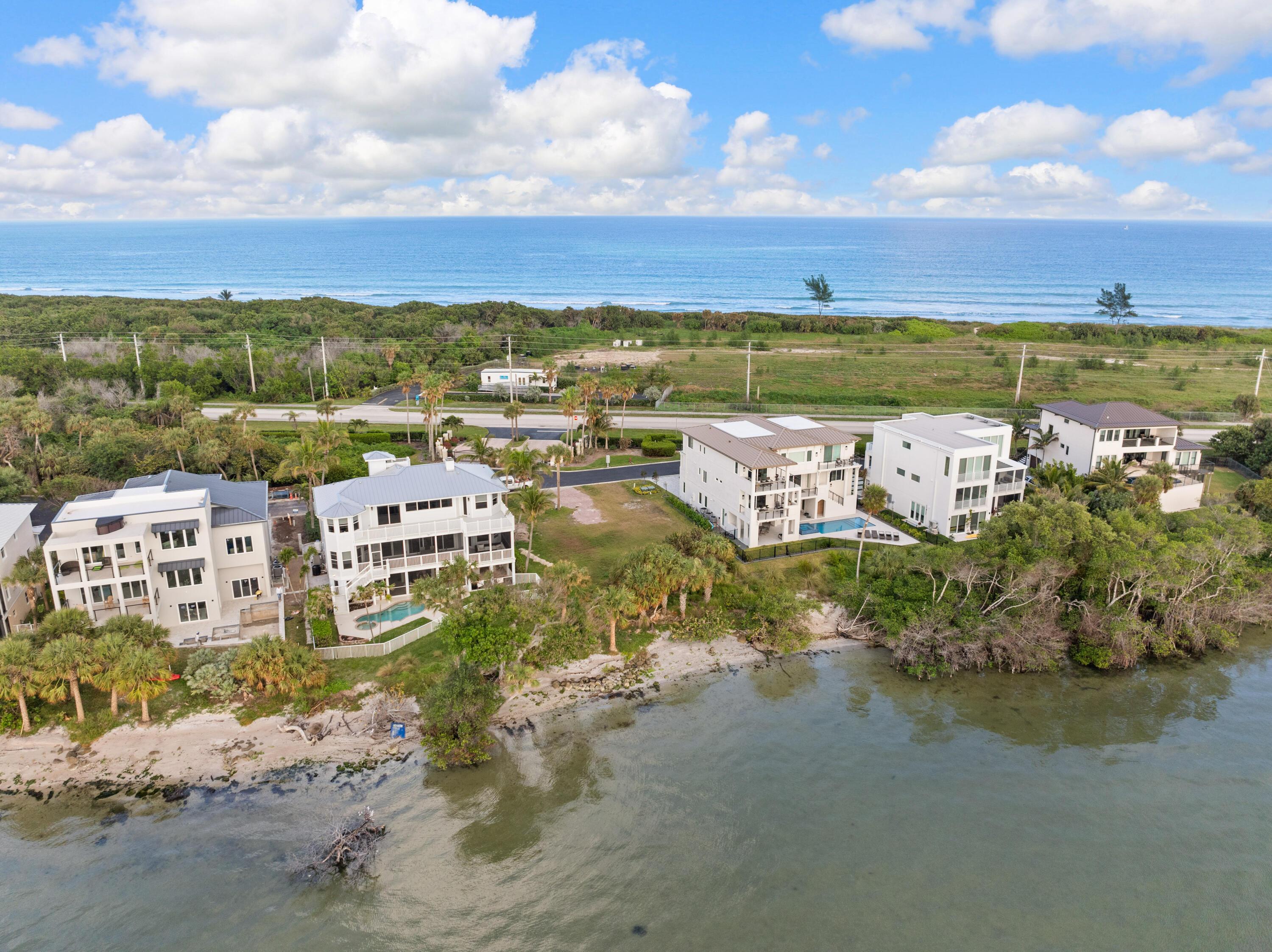 7671 Pelican Pointe Drive, Jensen Beach, FL 34957, Jensen Beach - Photo 5