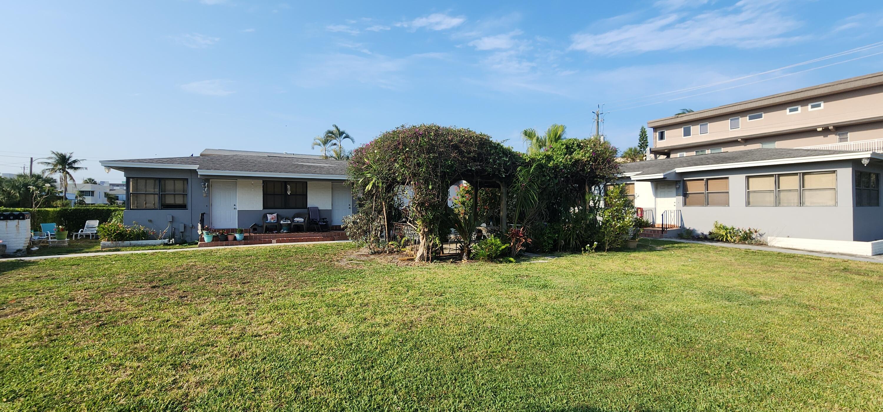 130 S Lakeside 1 Drive, Lake Worth Beach, FL 33460, Lake Worth Beach