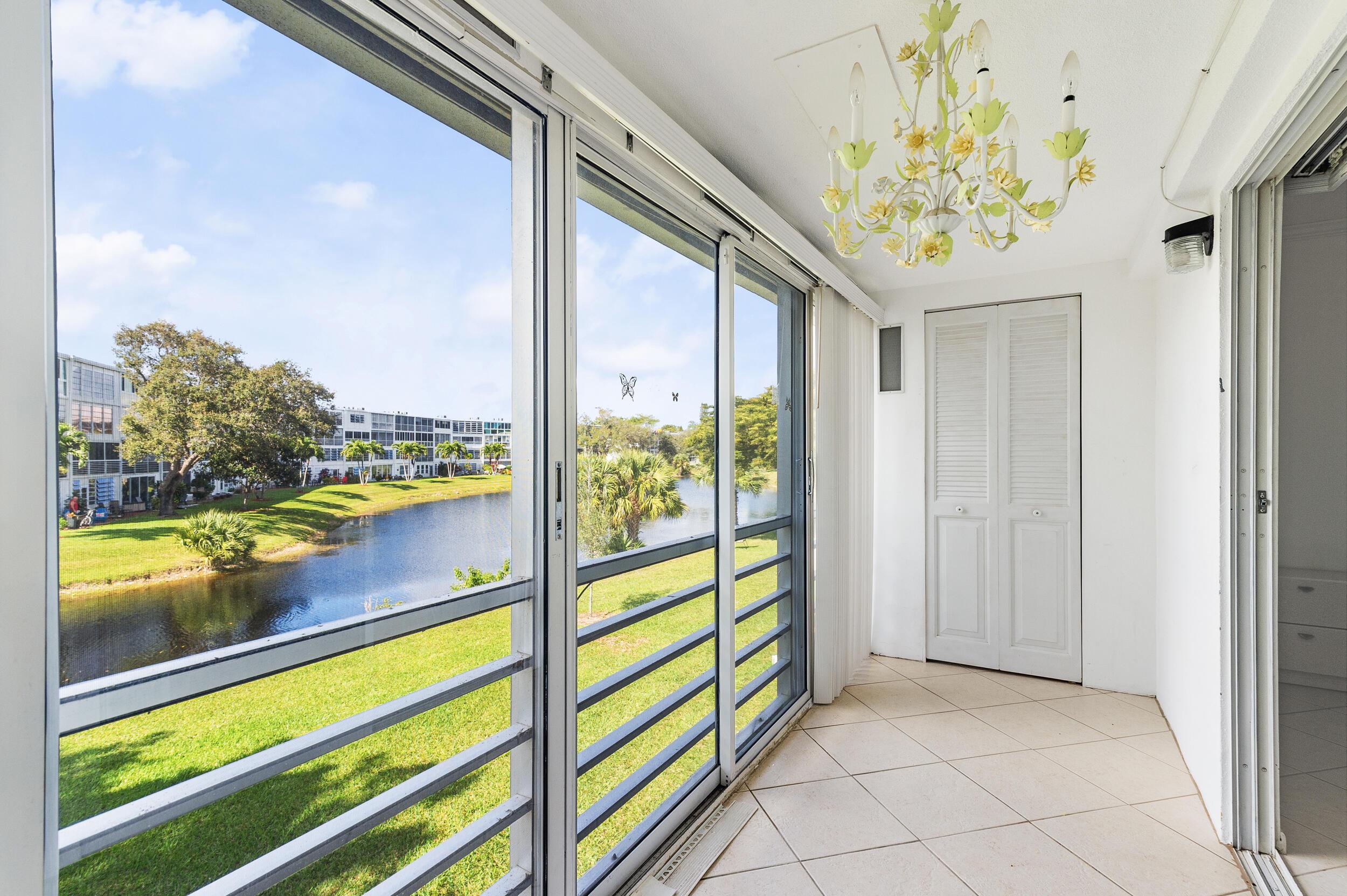 97 Oakridge H 97, Deerfield Beach, FL 33442, Deerfield Beach