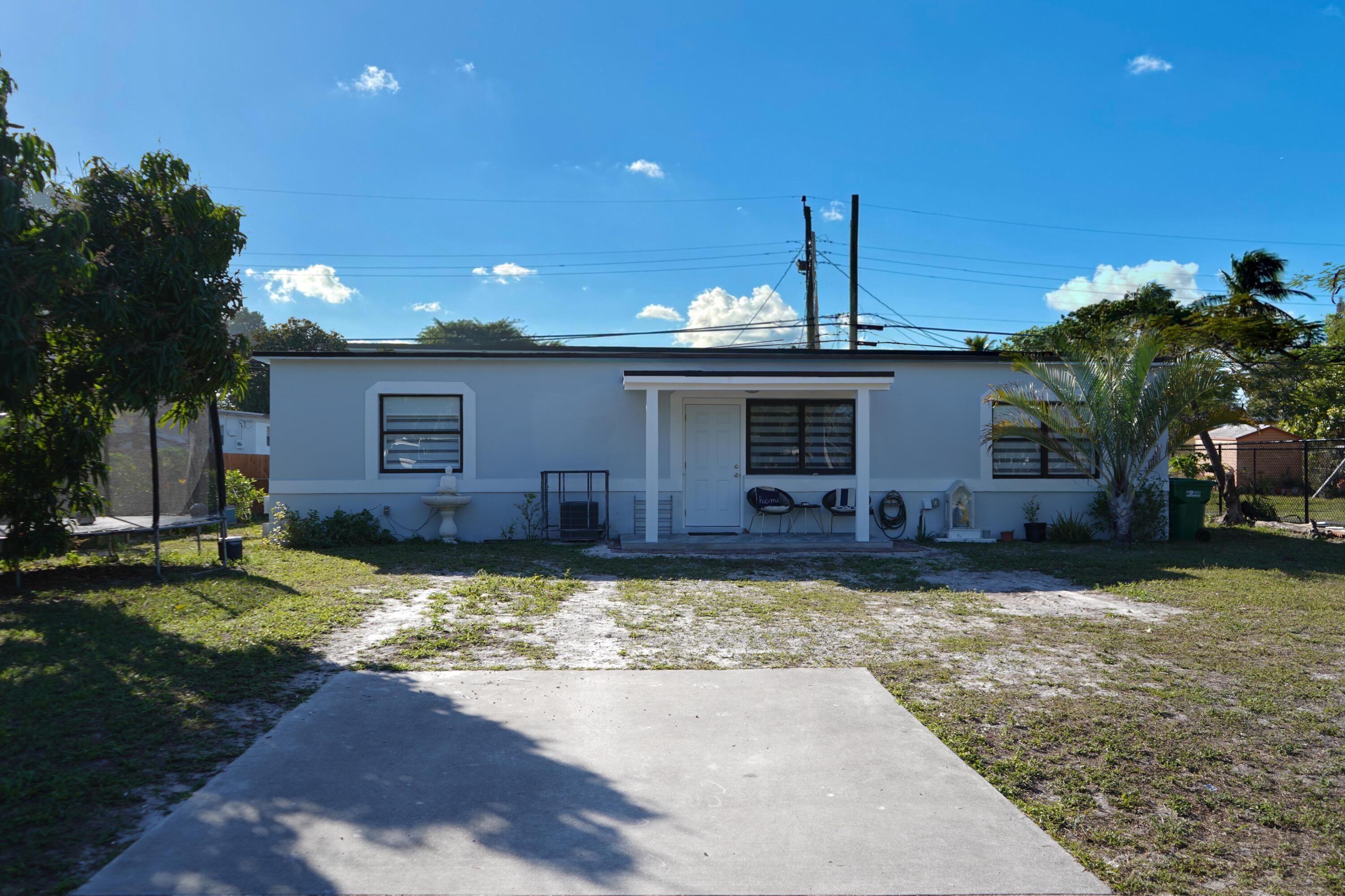 303 NW 28 Way, Fort Lauderdale, FL 33311, Fort Lauderdale