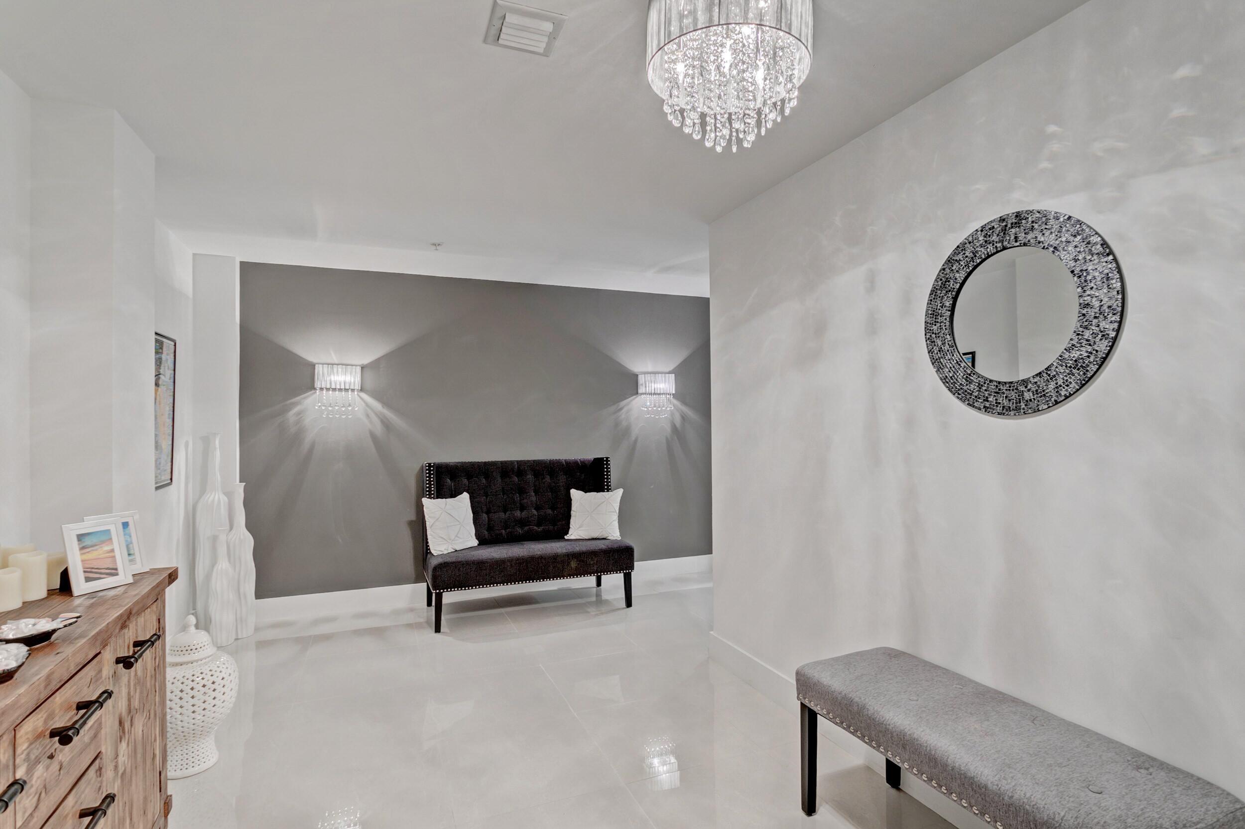155 S Ocean Avenue 205, Palm Beach Shores, FL 33404, Palm Beach Shores - Photo 2