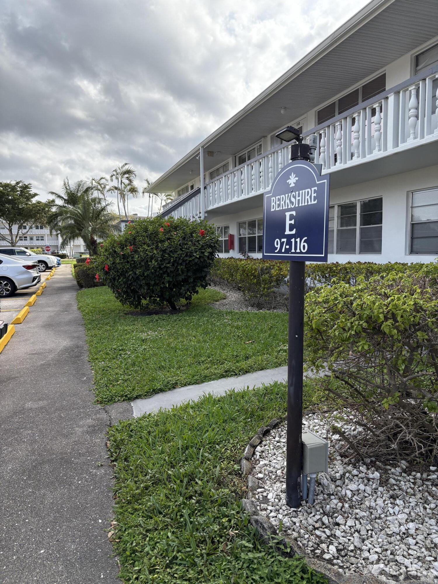 113 Berkshire E, West Palm Beach, FL 33417, West Palm Beach