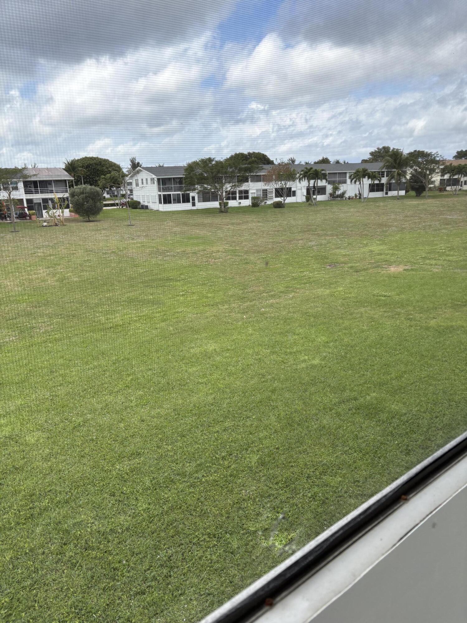 113 Berkshire E, West Palm Beach, FL 33417, West Palm Beach - Photo 4