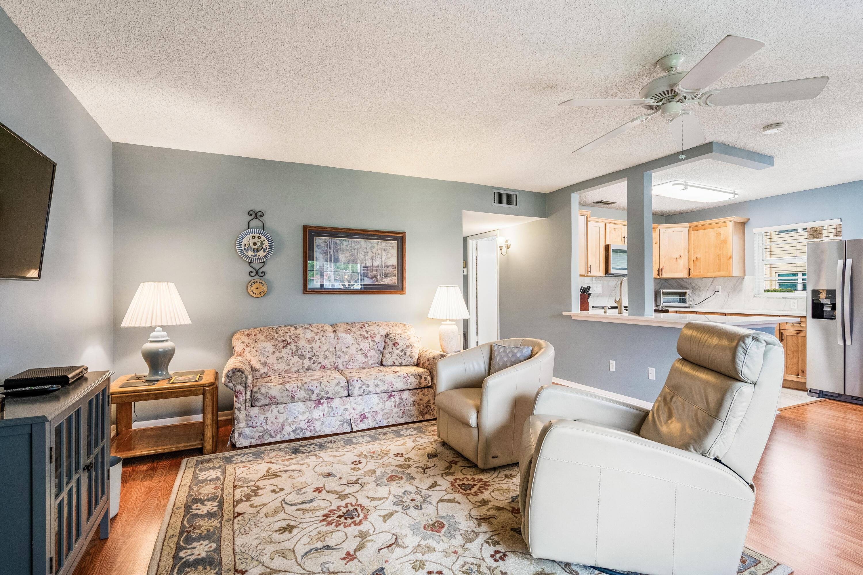 65 Woodland Drive 106, Vero Beach, FL 32962, Vero Beach - Photo 5