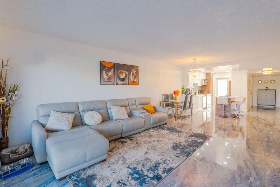 2801 N Palm Aire Drive N 410, Pompano Beach, FL 33069, Pompano Beach - Photo 4