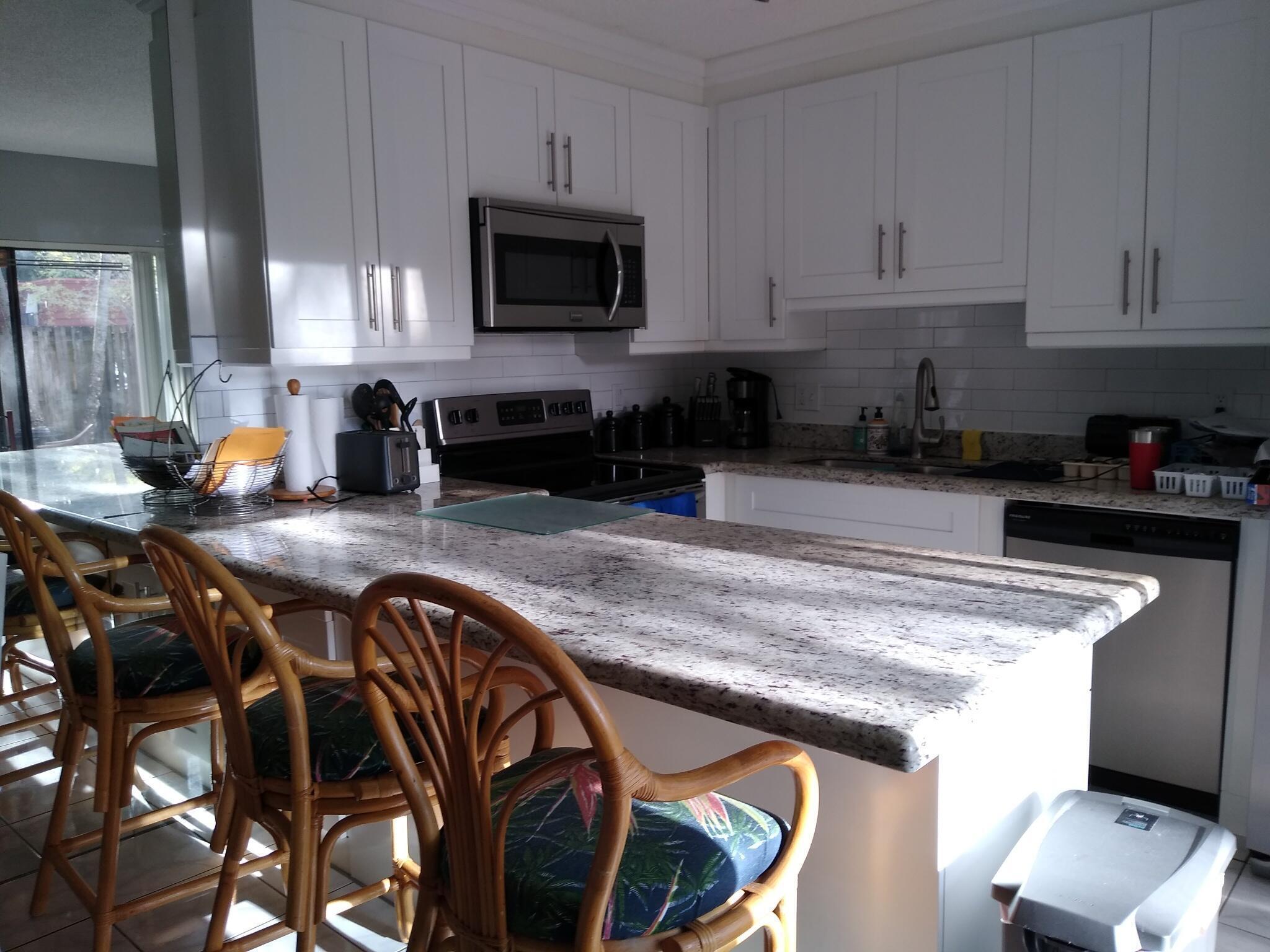 9991 NW 6 Court 9991, Plantation, FL 33324, Plantation - Photo 2