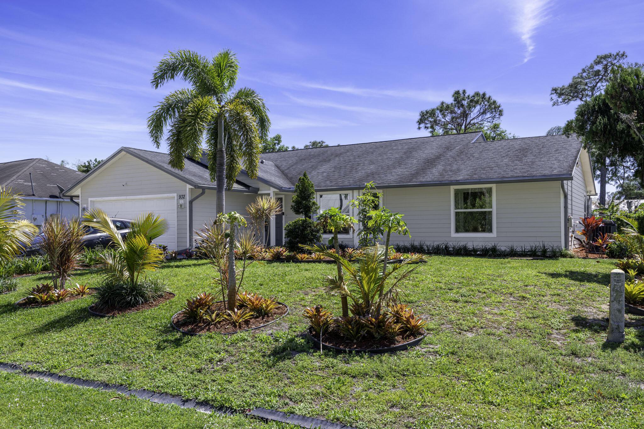 932 SE Damask Avenue, Port St. Lucie, FL 34983, Port St. Lucie