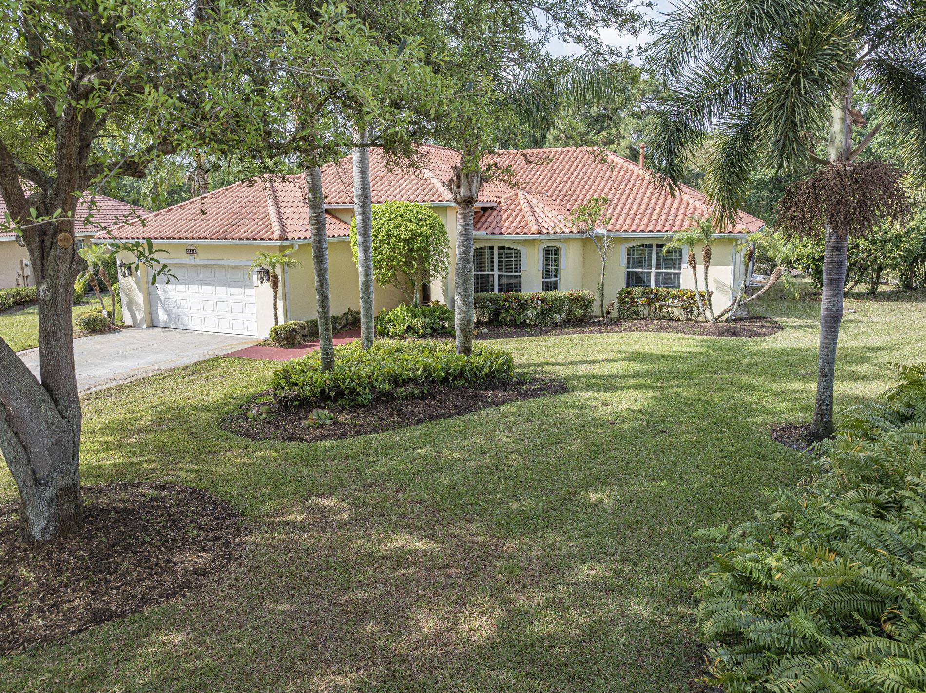 5873 Pine Ridge Circle, Vero Beach, FL 32967, Vero Beach