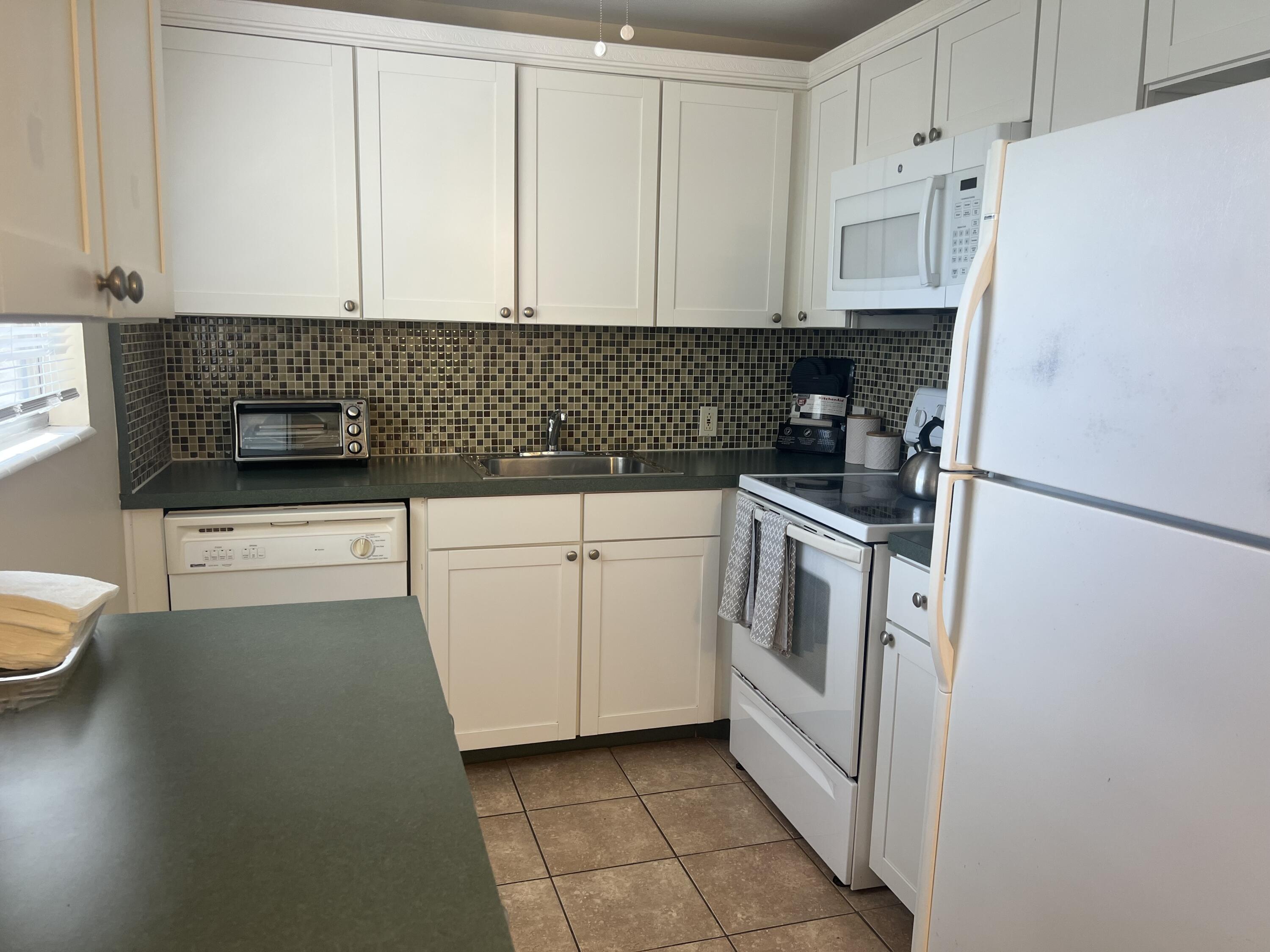 318 Mansfield H, Boca Raton, FL 33434, Boca Raton - Photo 2