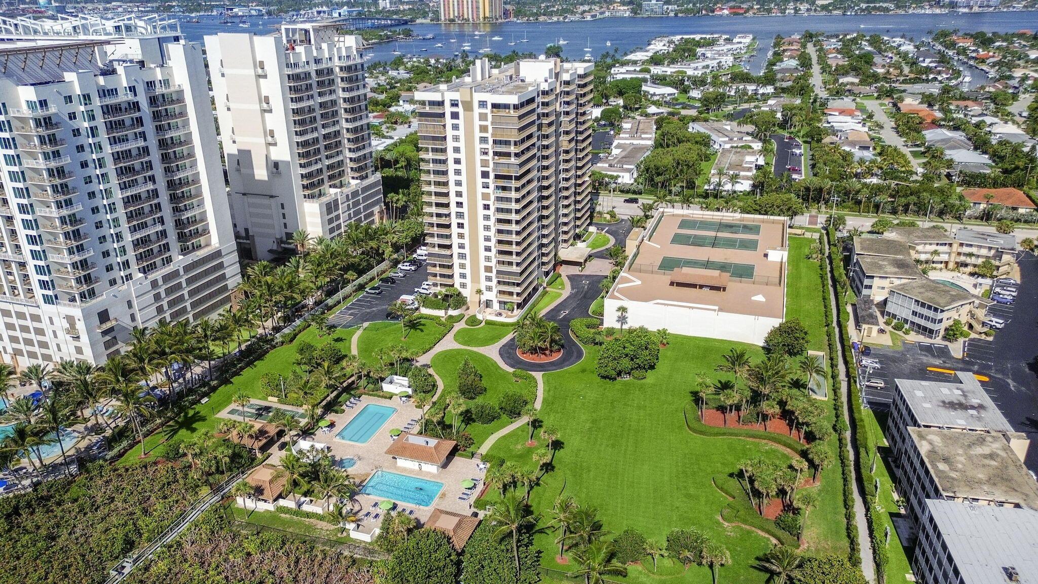 3400 N Ocean Drive, 1601, Singer Island, FL 33404, Singer Island - Photo 2