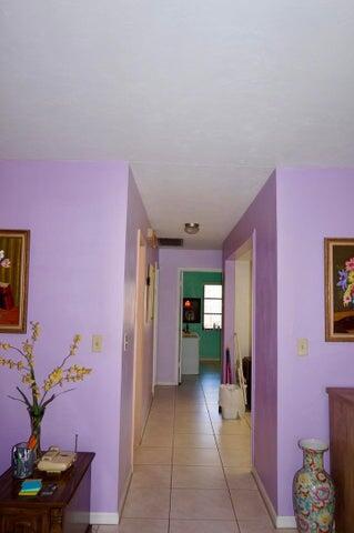 1716 Barton Court, Lake Worth Beach, FL 33460, Lake Worth Beach - Photo 3