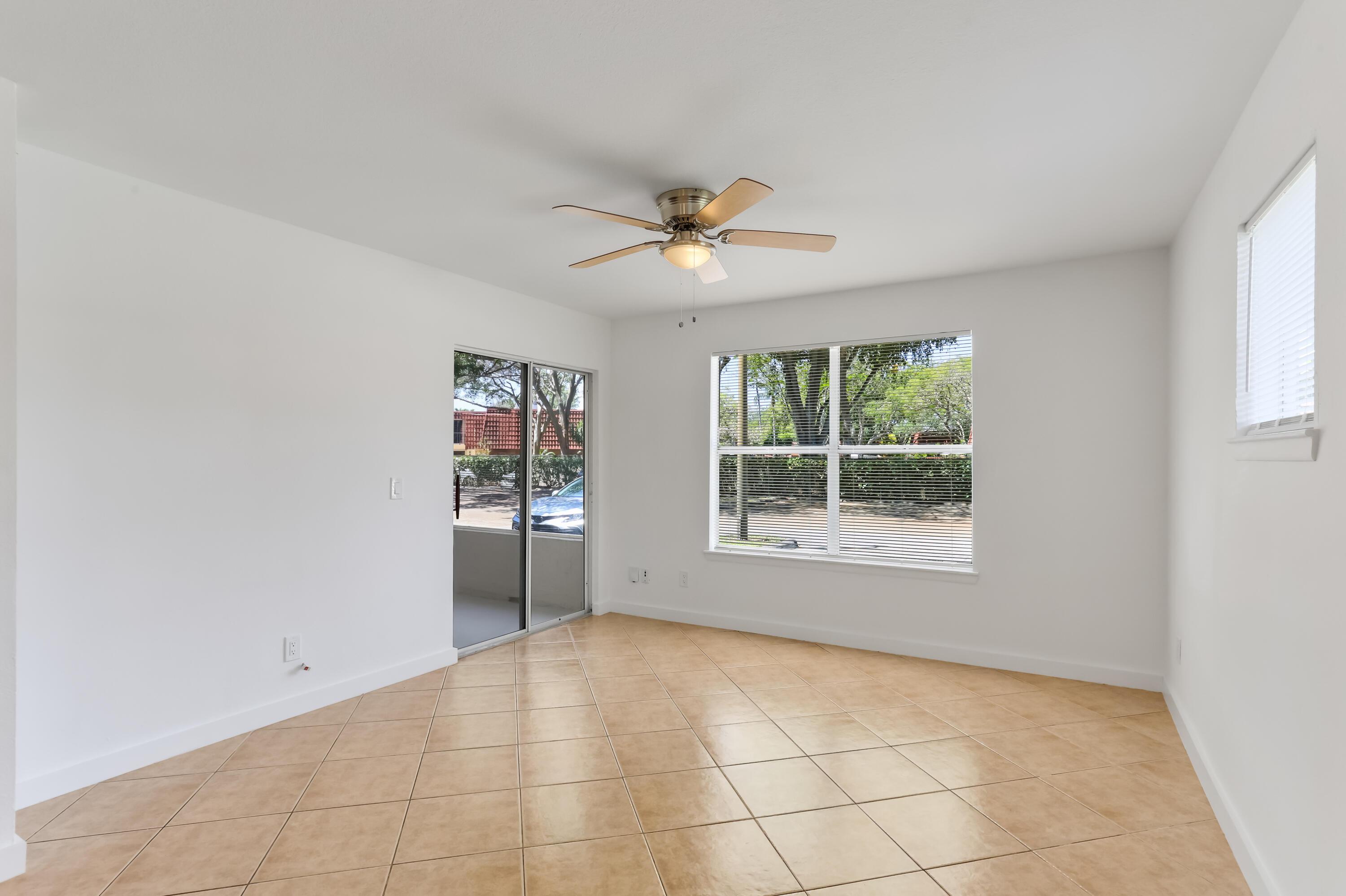 1780 Palm Cove Boulevard 6-101, Delray Beach, FL 33445, Delray Beach - Photo 4